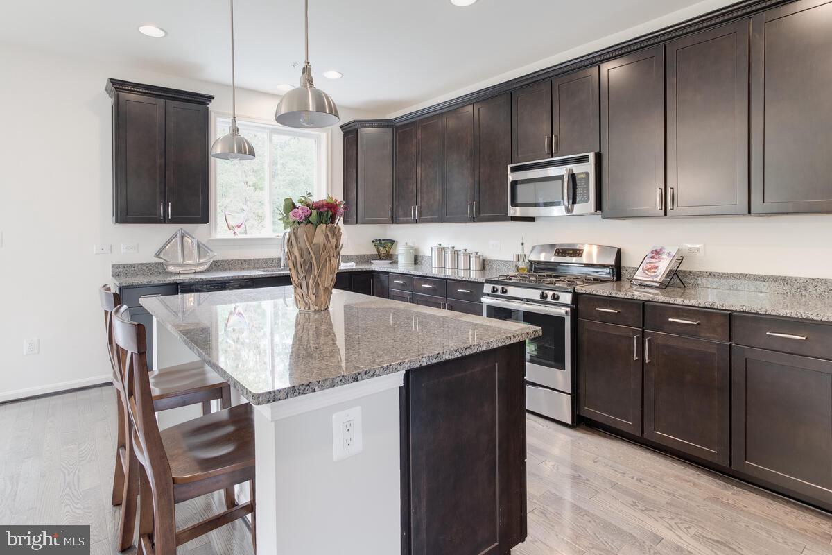 TANYARD COVE NORTH - Residential Lease