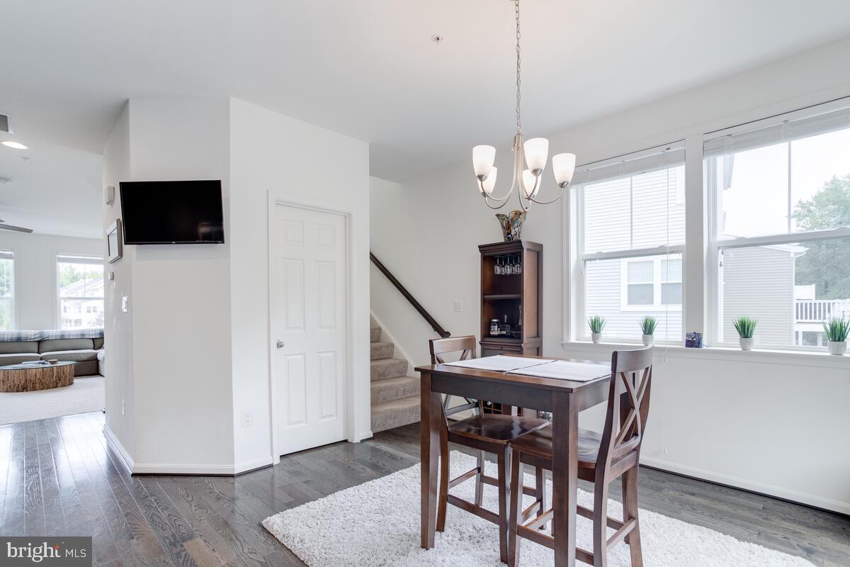 TANYARD COVE NORTH - Residential Lease