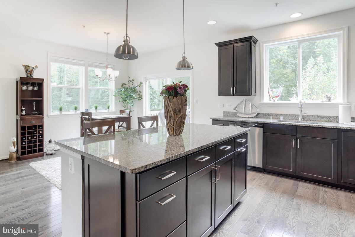 TANYARD COVE NORTH - Residential Lease