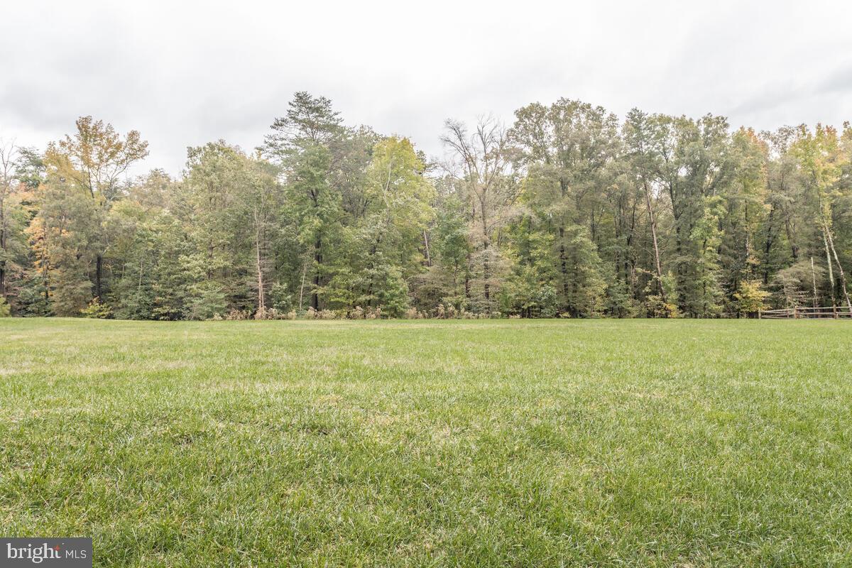 TANYARD COVE NORTH - Residential Lease