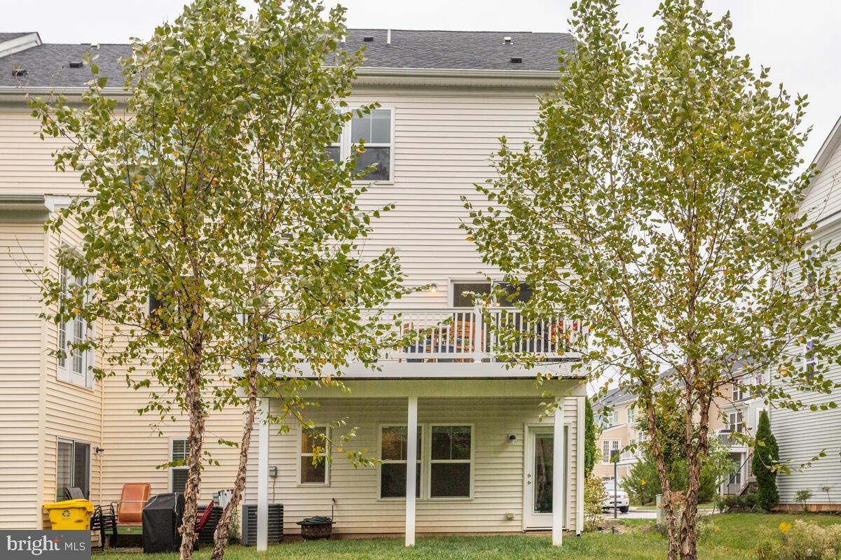 TANYARD COVE NORTH - Residential Lease