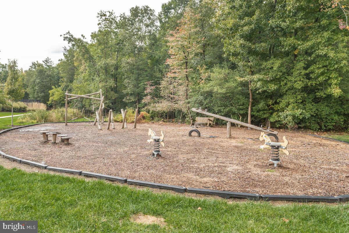 TANYARD COVE NORTH - Residential Lease