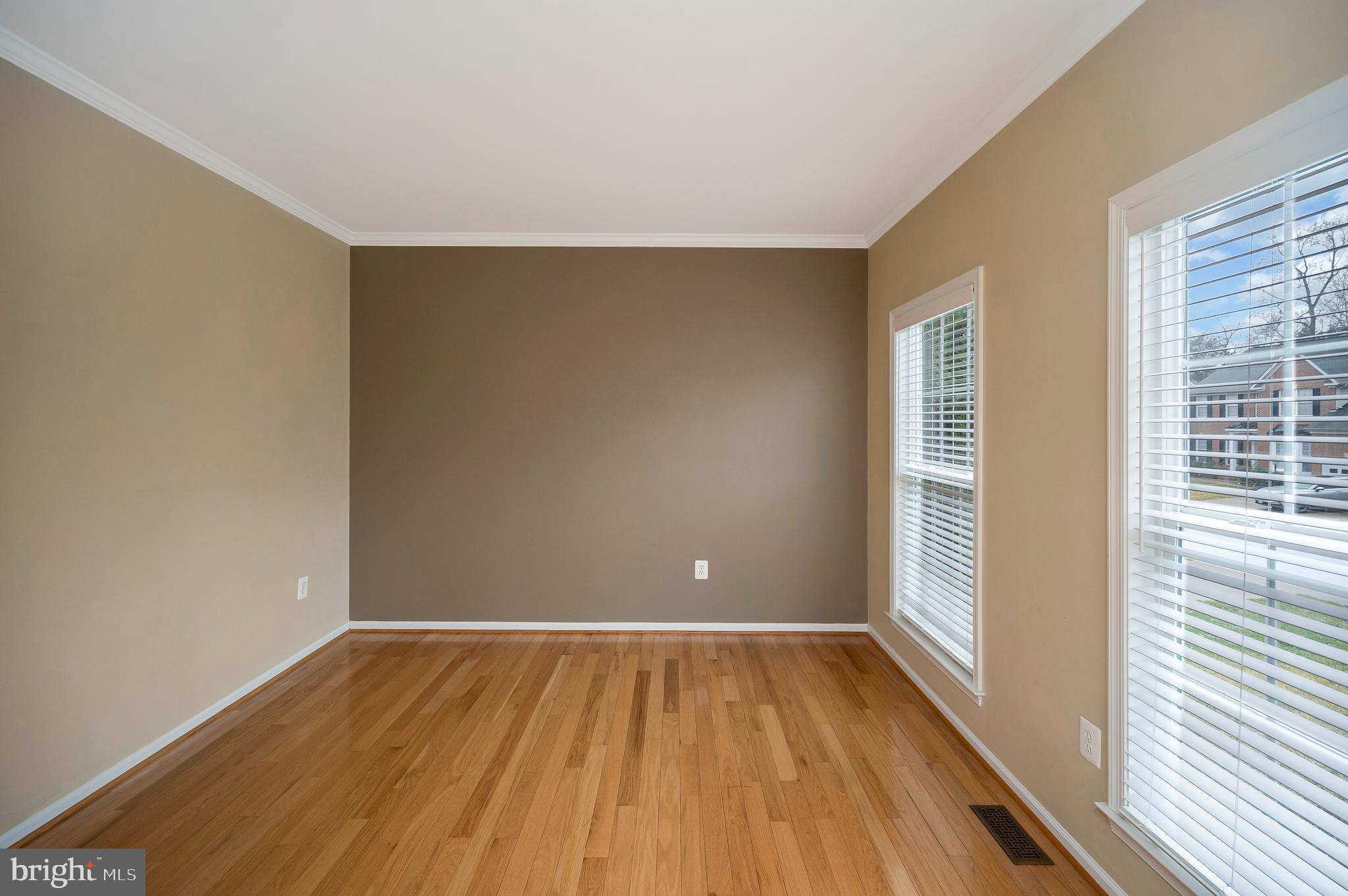 10415 N MCCLELLAN DRIVE