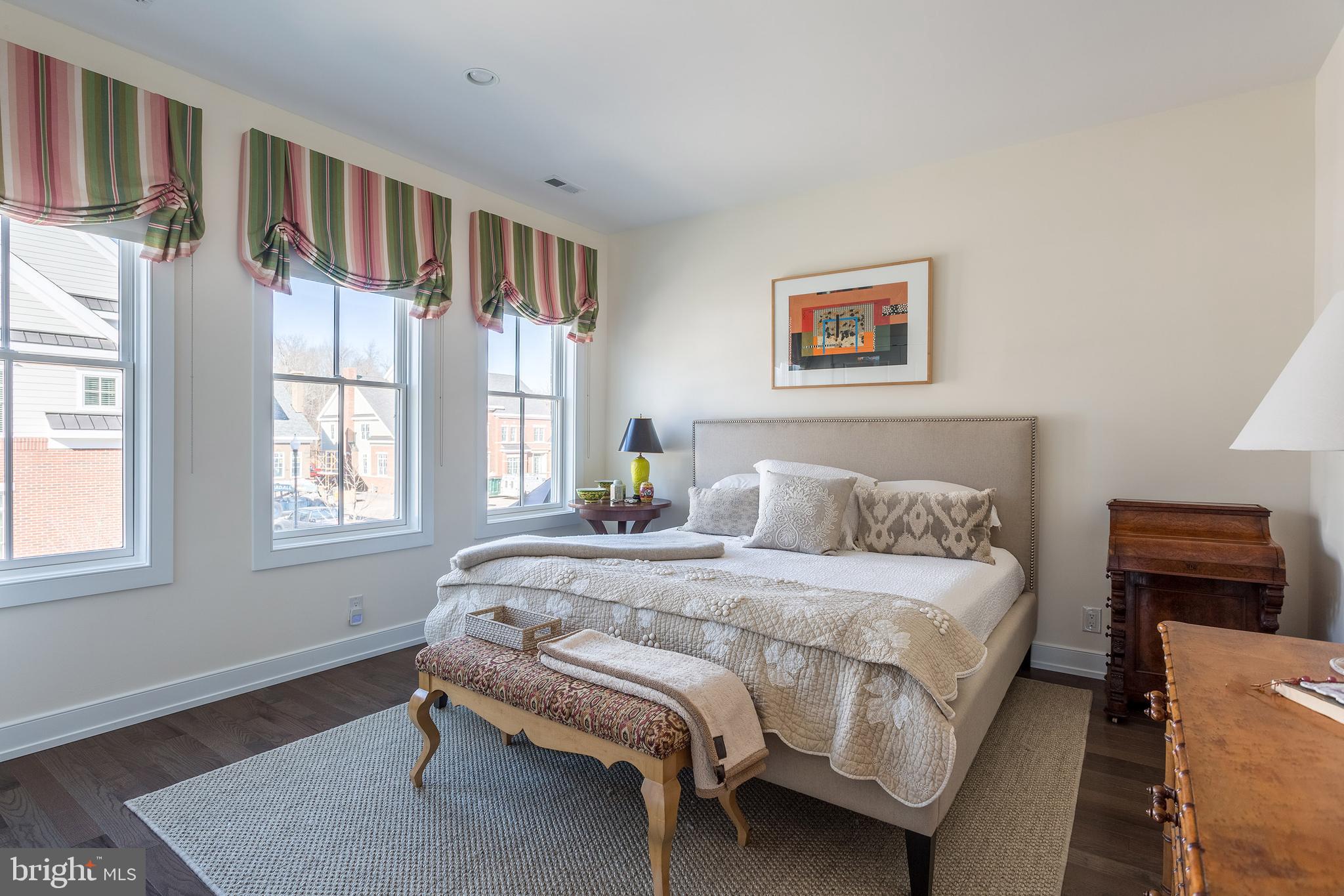 RABBIT RUN CREEK - Residential