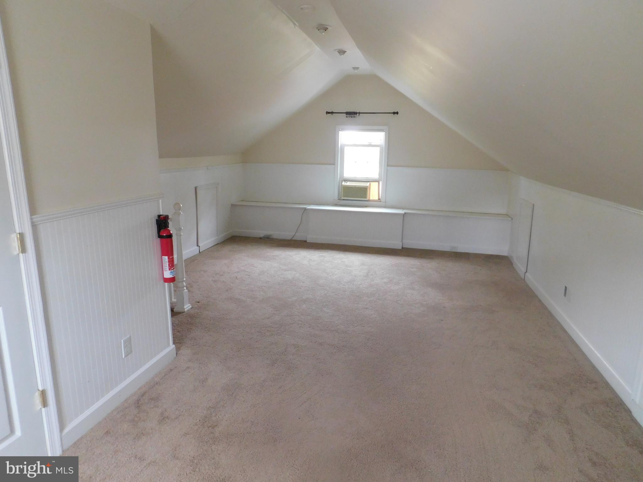 DOWNTOWN FREDERICKSBURG - Residential Lease