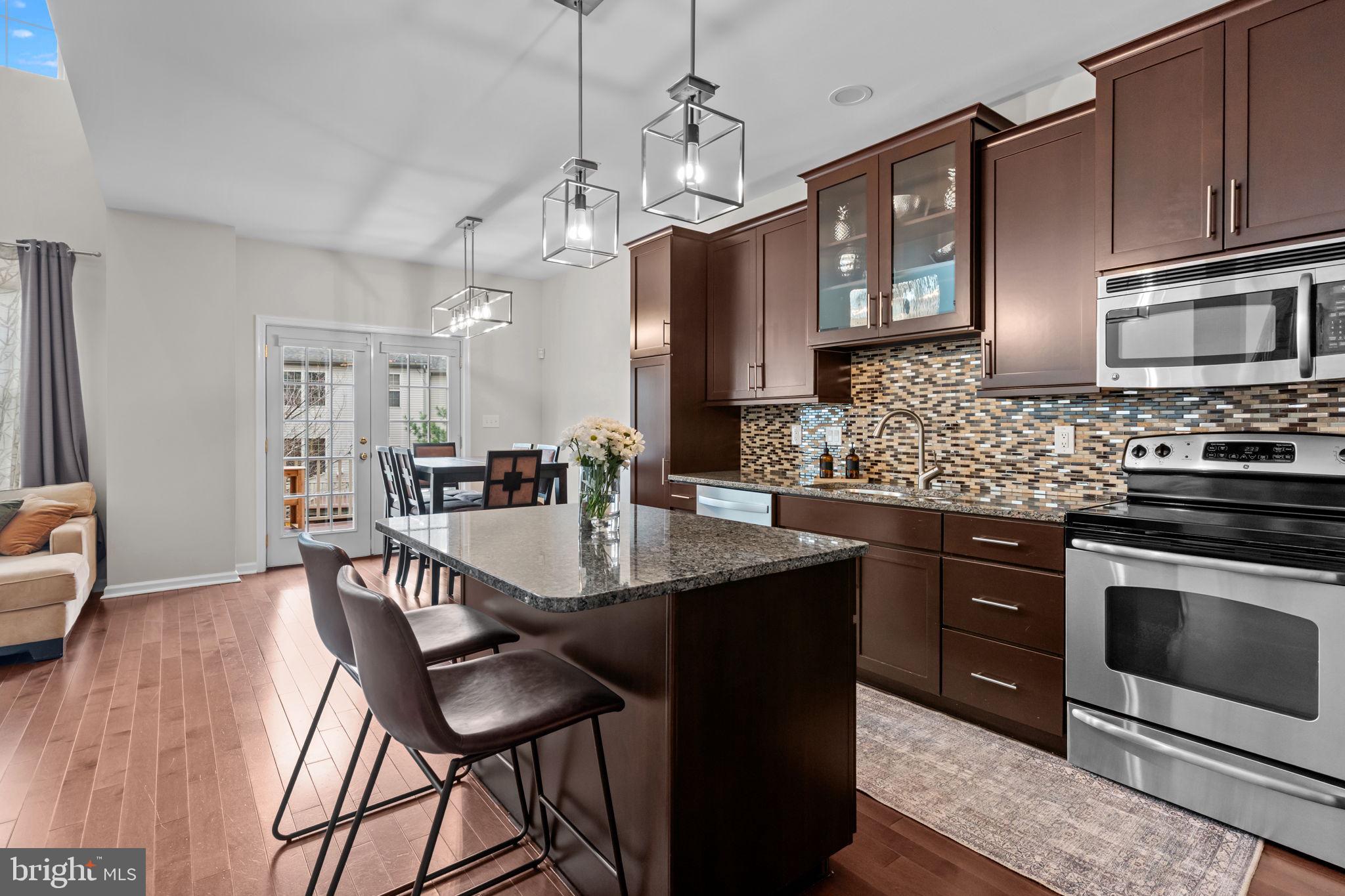 WALNUT GROVE - Residential