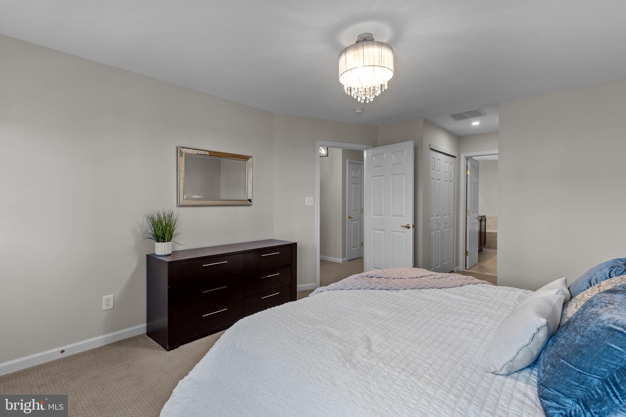 WALNUT GROVE - Residential