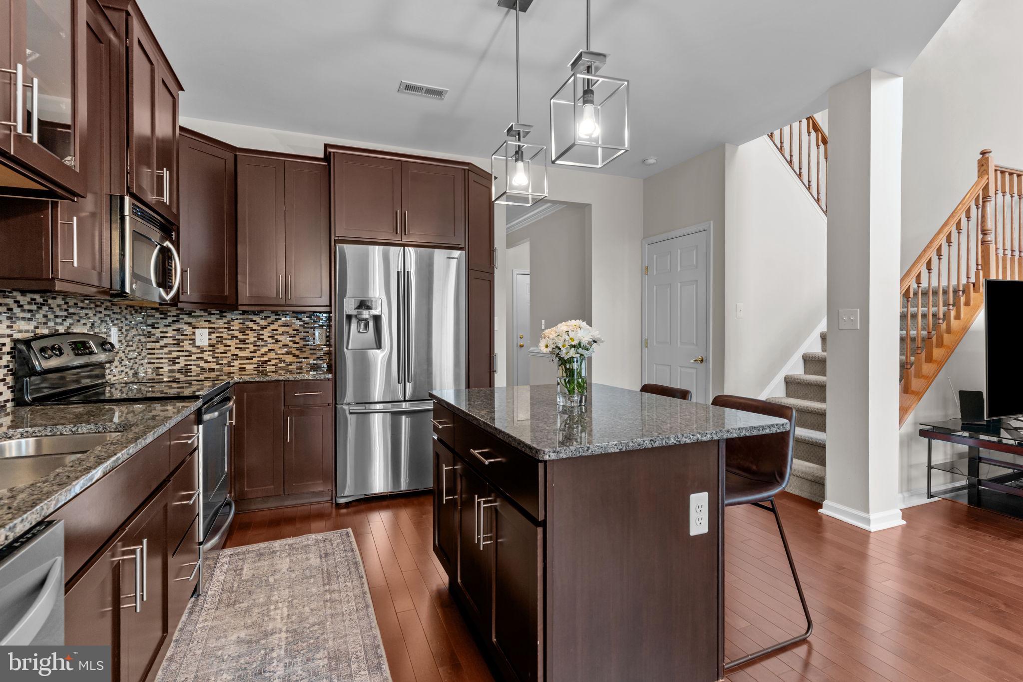 WALNUT GROVE - Residential