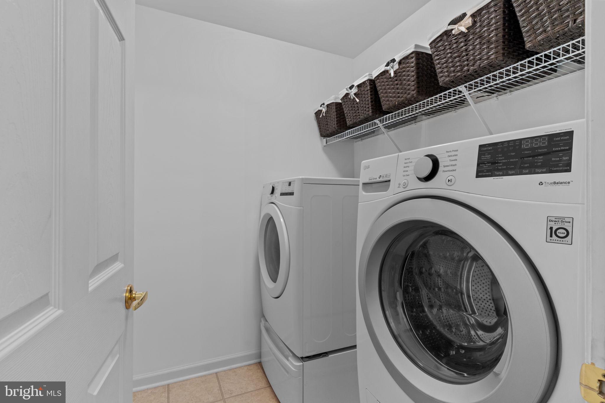 WALNUT GROVE - Residential