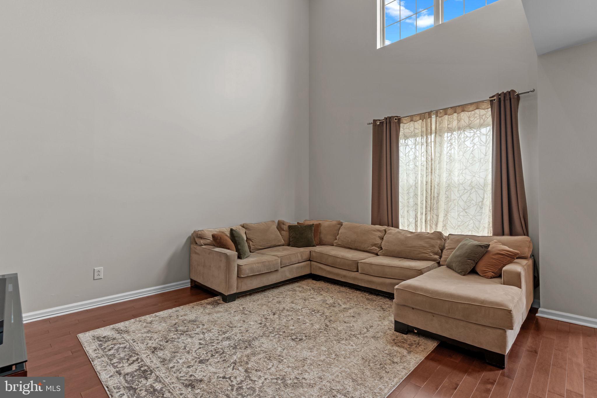 WALNUT GROVE - Residential