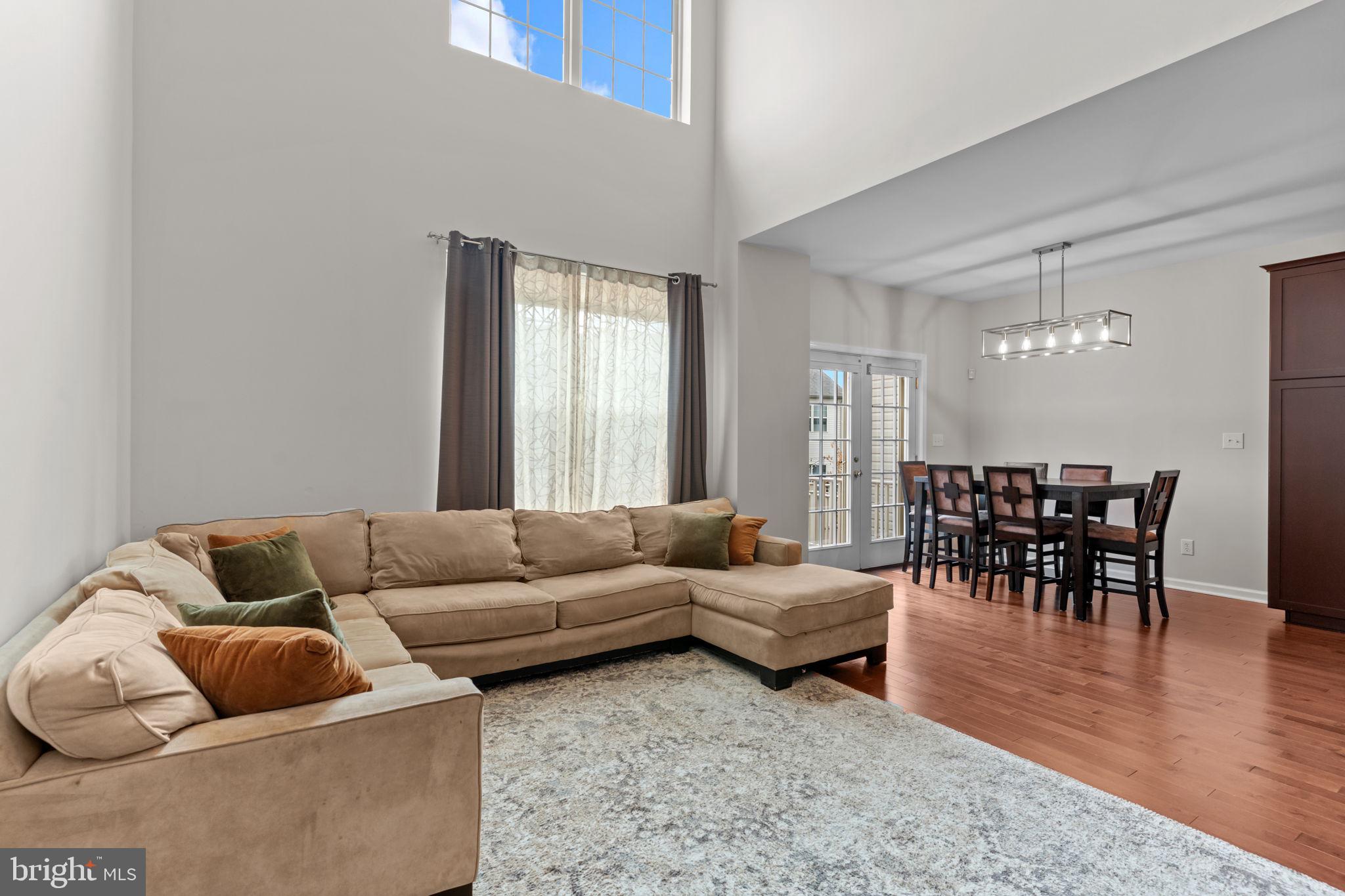 WALNUT GROVE - Residential