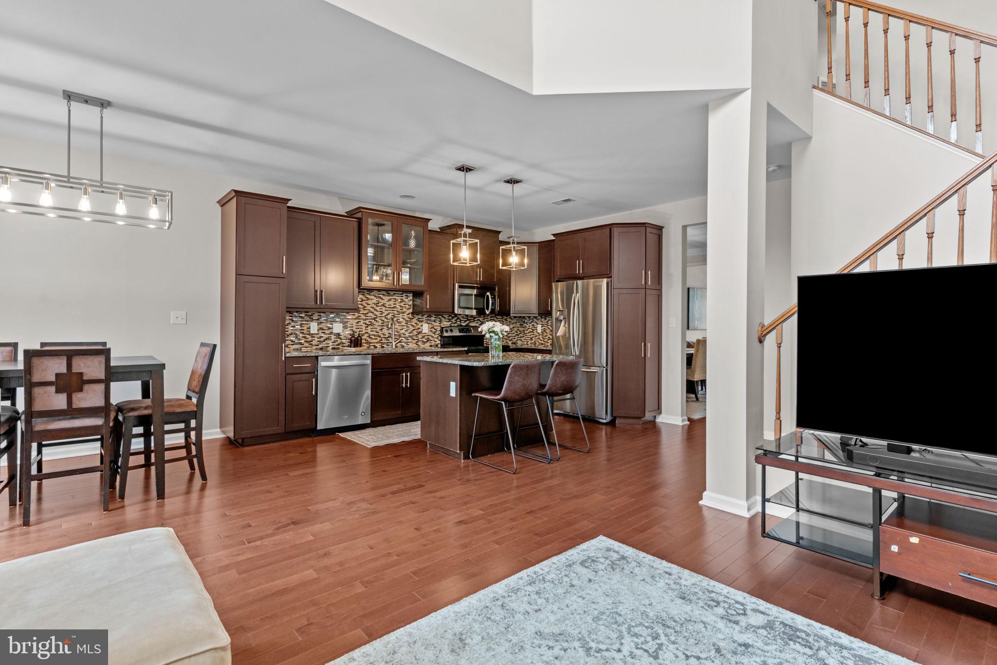 WALNUT GROVE - Residential