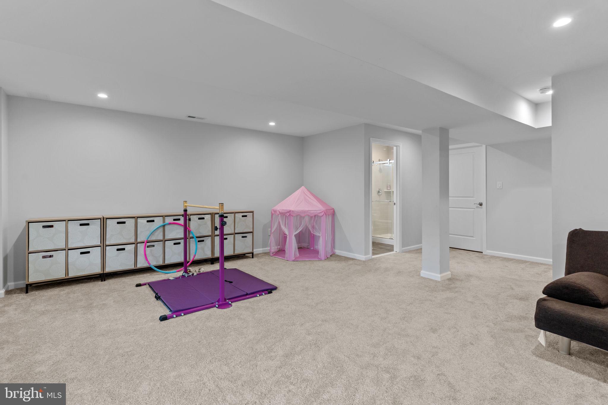 WALNUT GROVE - Residential