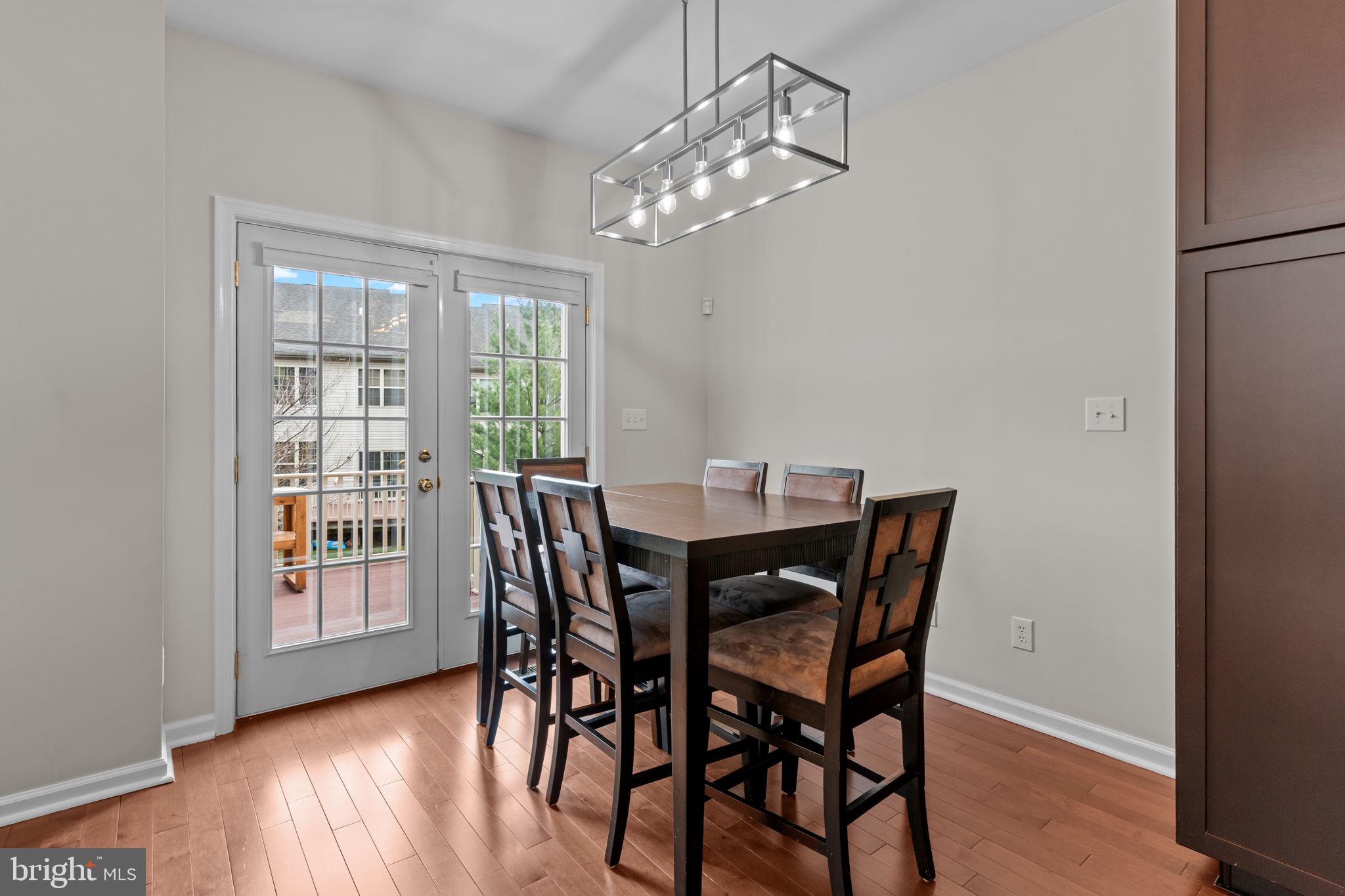 WALNUT GROVE - Residential