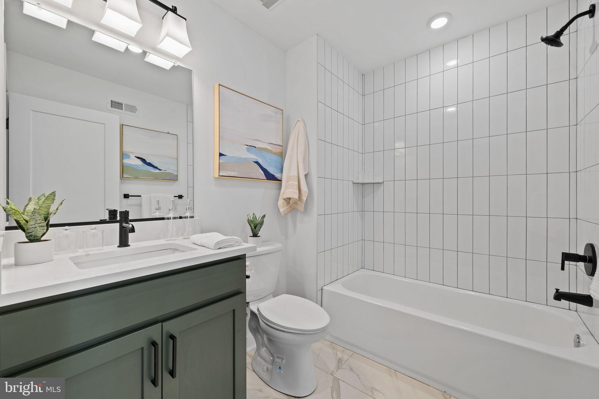 PORT RICHMOND - Residential