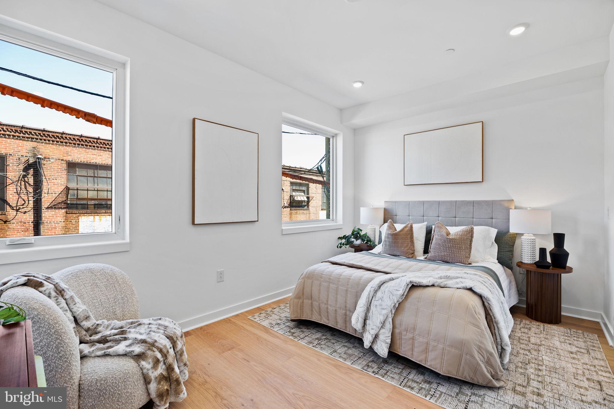 PORT RICHMOND - Residential