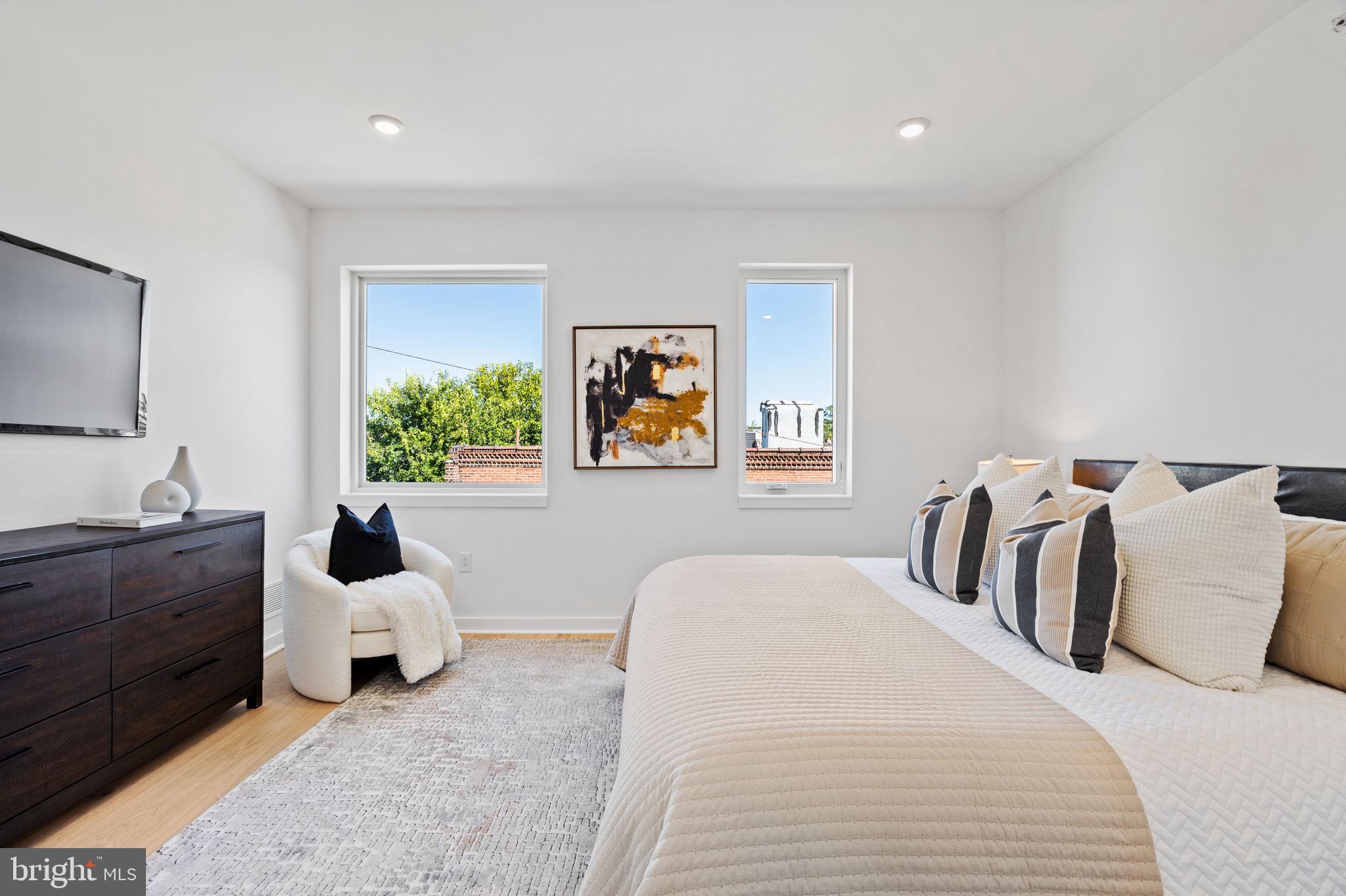 PORT RICHMOND - Residential