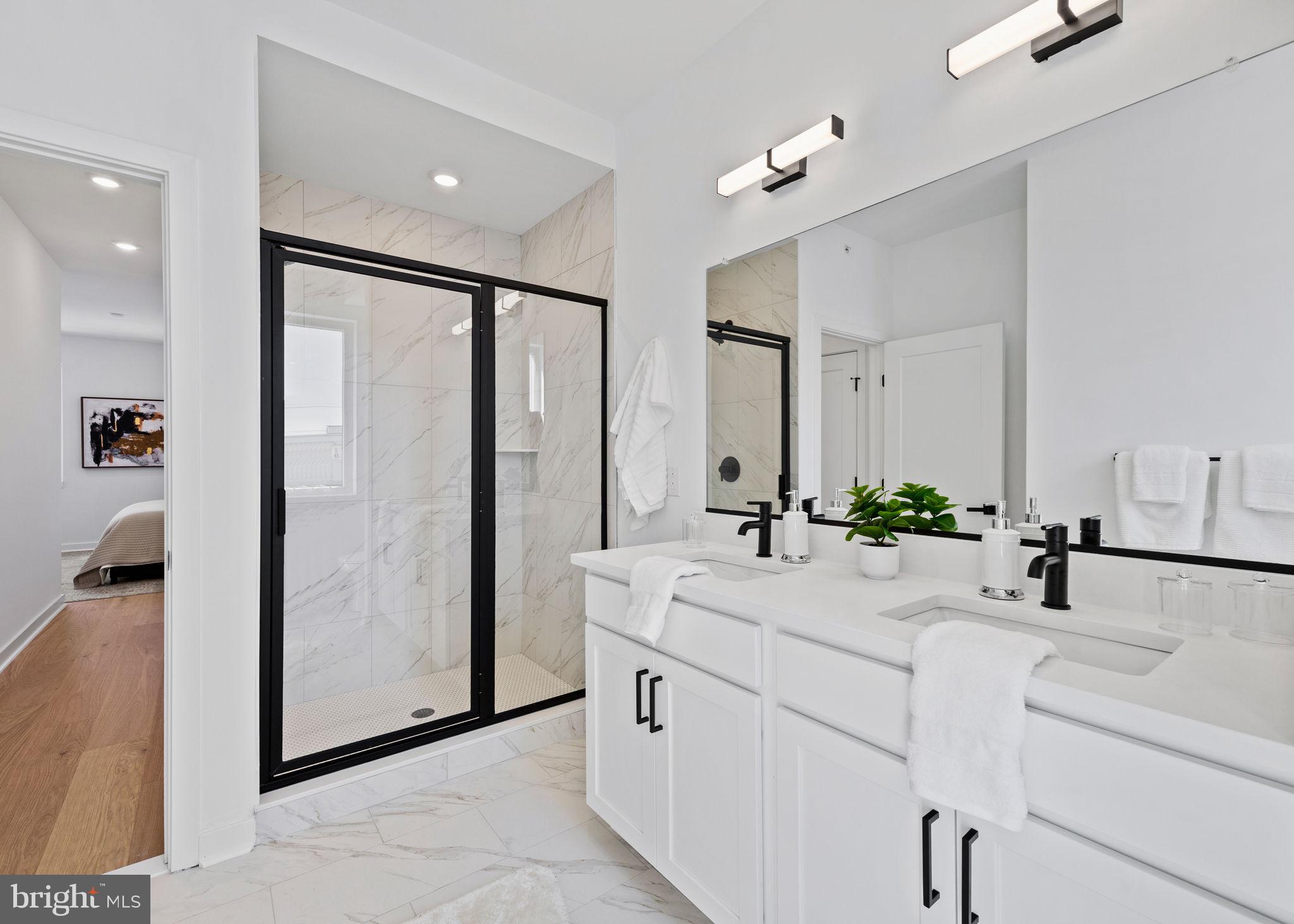 PORT RICHMOND - Residential