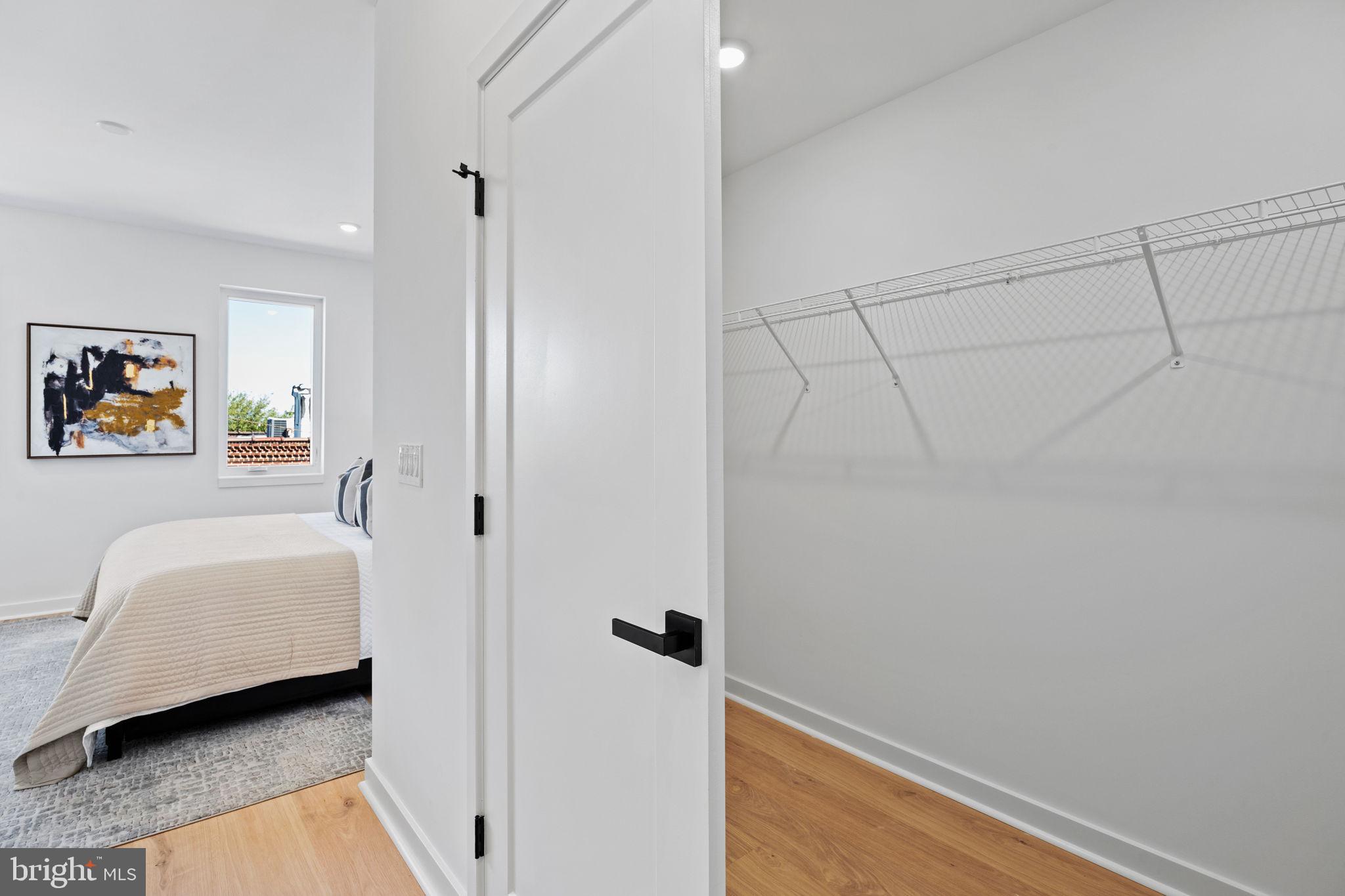 PORT RICHMOND - Residential