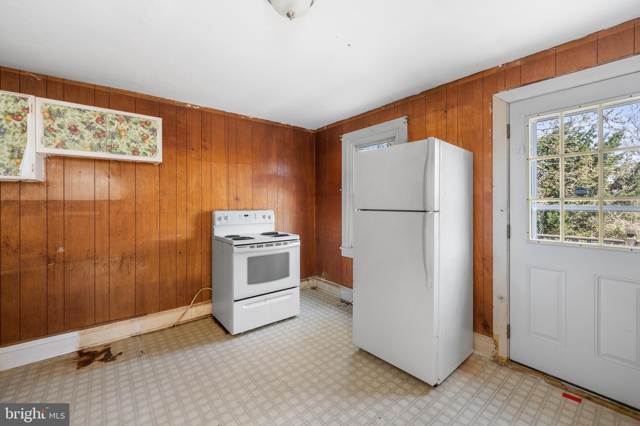 CLIFTON HEIGHTS - Residential