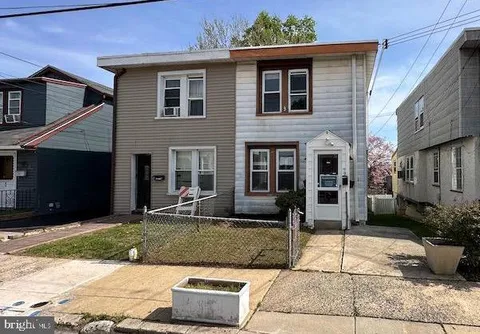 59 N Penn Street, Clifton Heights, PA MLS: PADE2112624