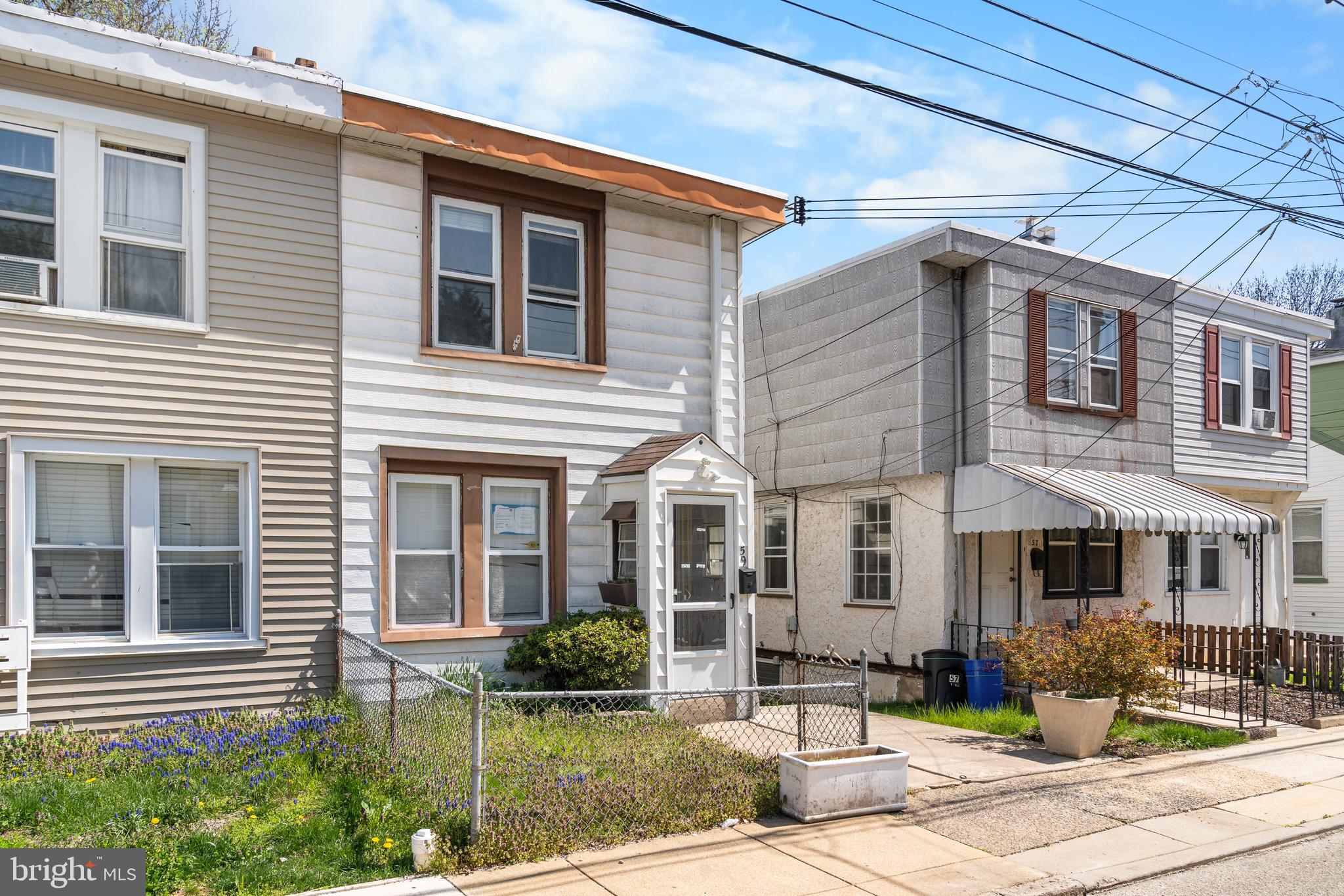 CLIFTON HEIGHTS - Residential