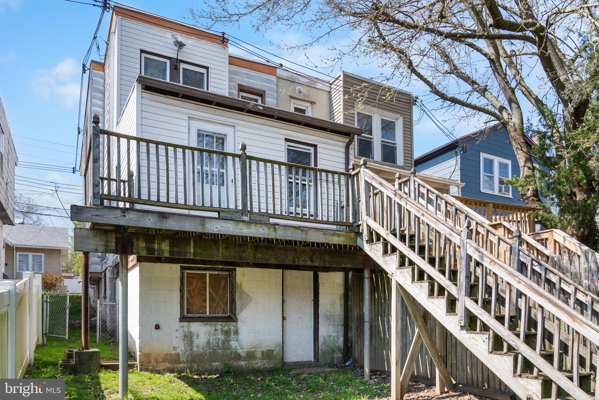 CLIFTON HEIGHTS - Residential