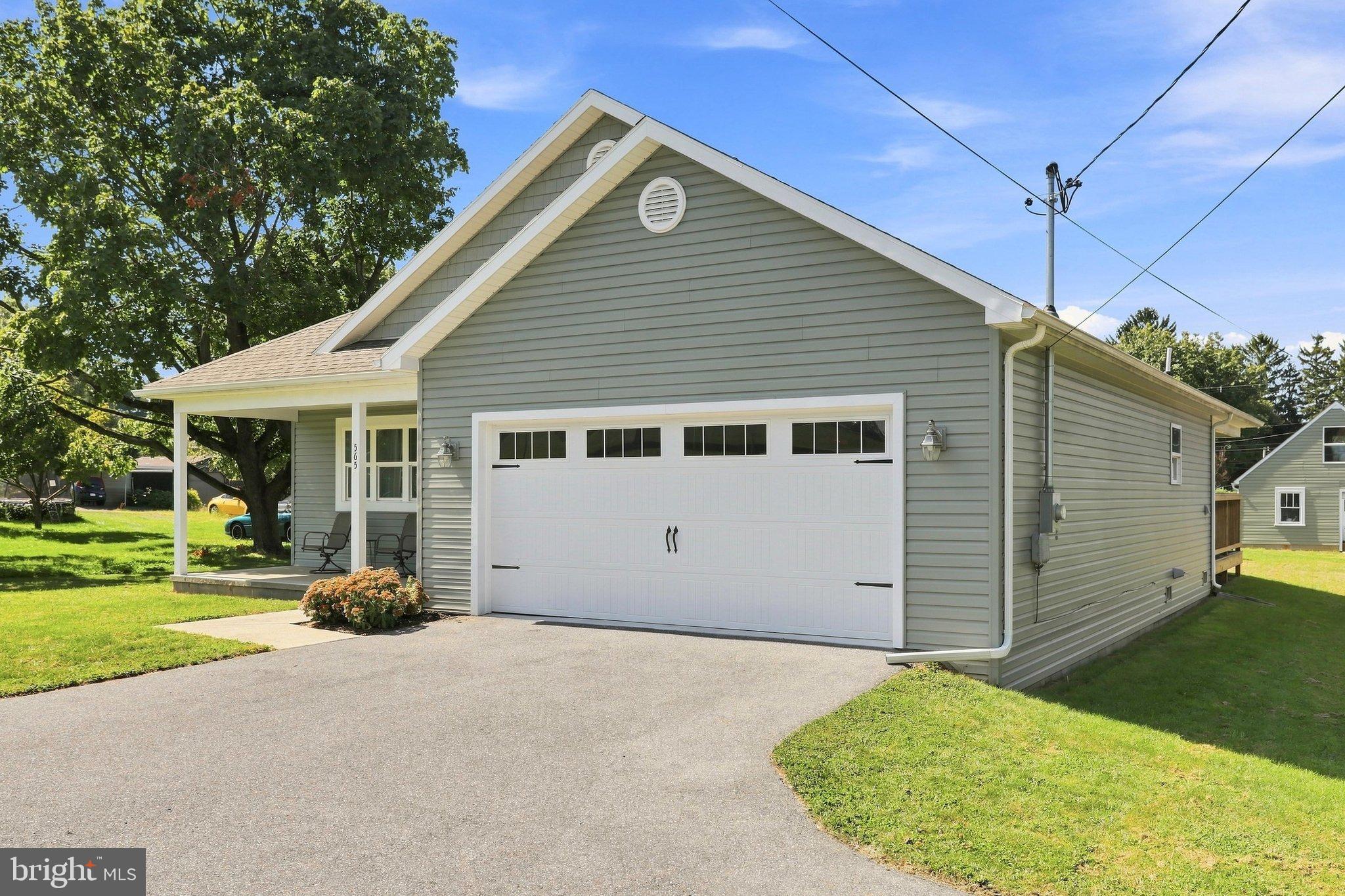 565 STOUFFER AVENUE