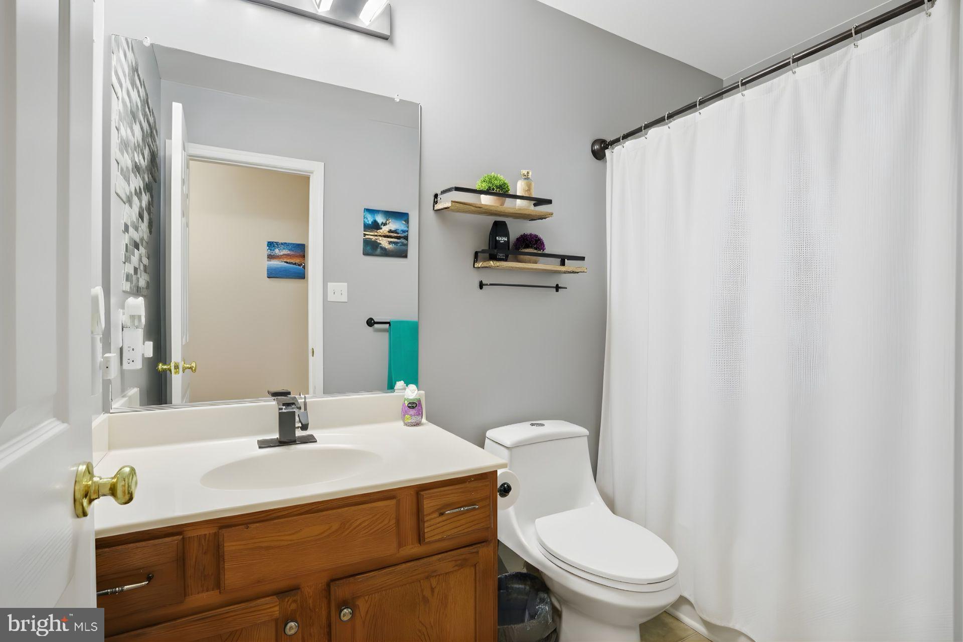 CEDAR LAWN - Residential