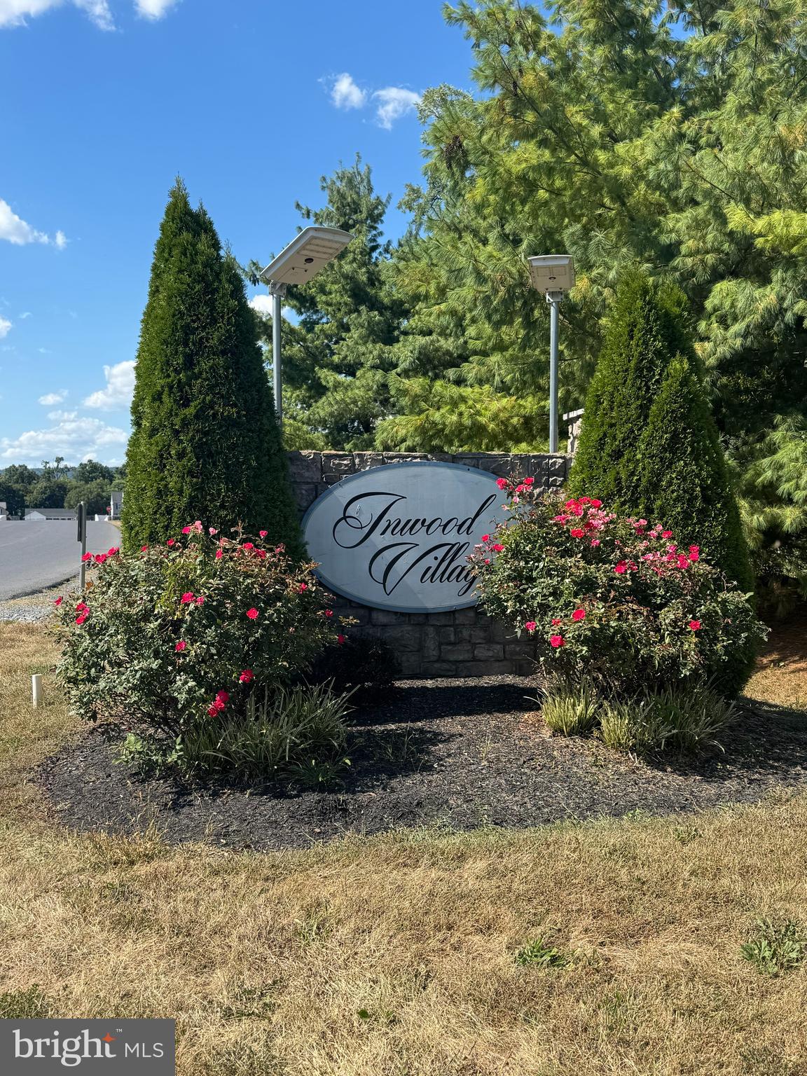 INWOOD VILLAGE - Residential