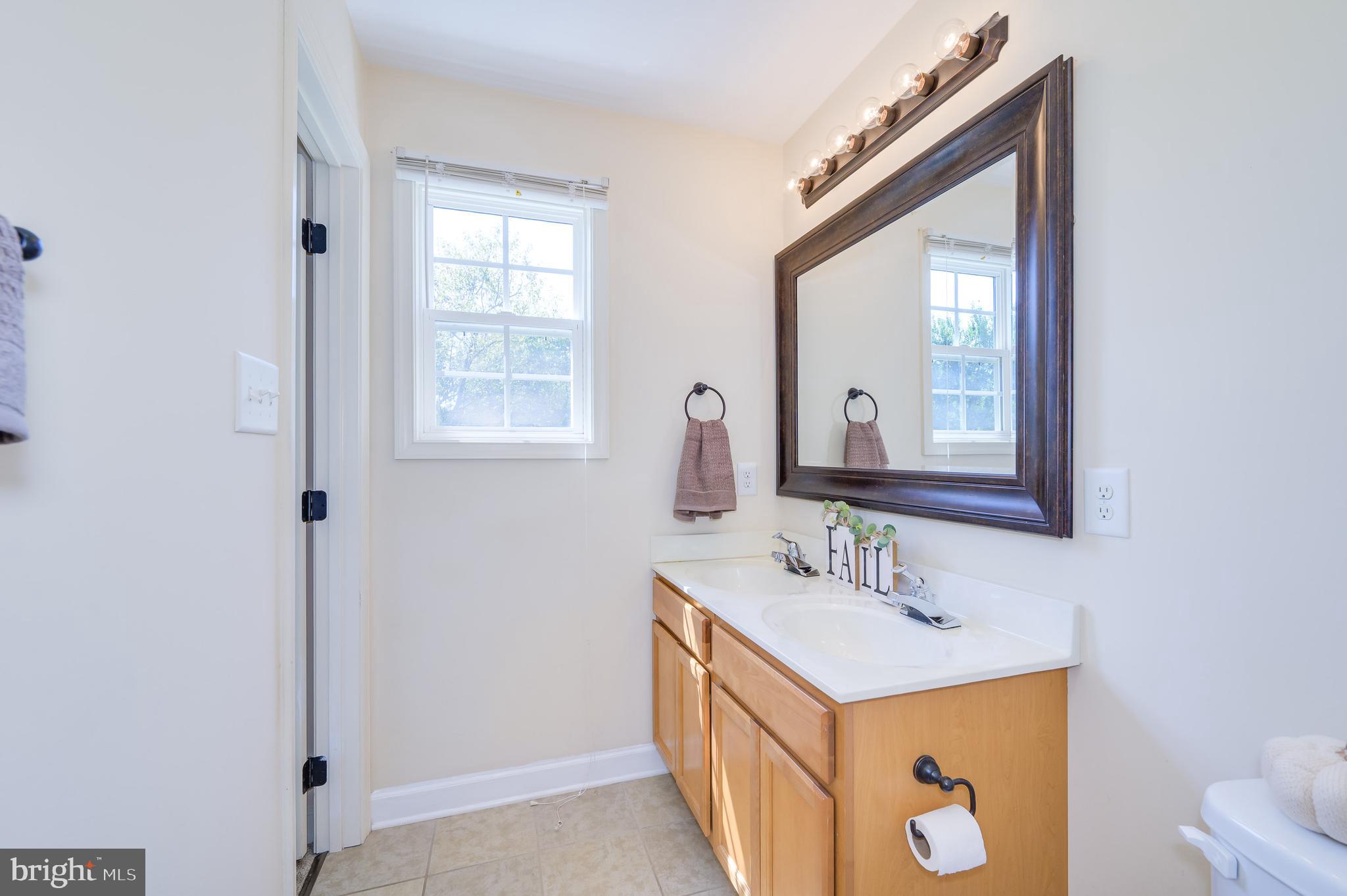 INWOOD VILLAGE - Residential