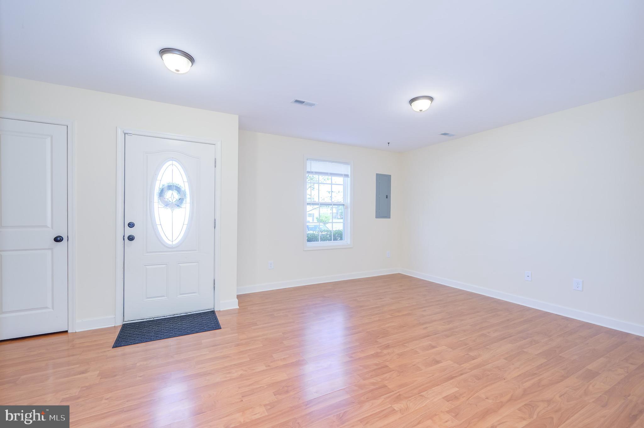 INWOOD VILLAGE - Residential