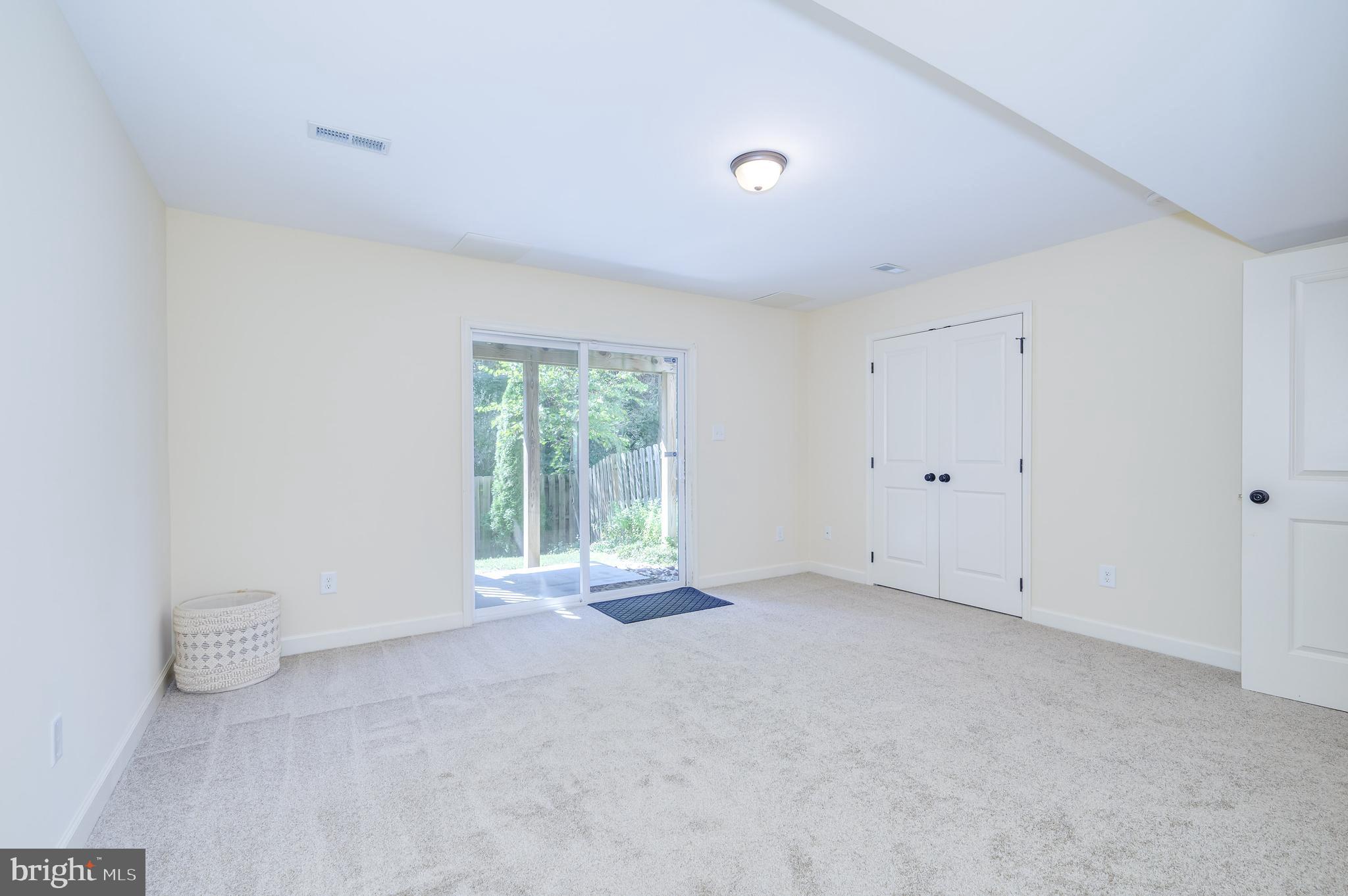 INWOOD VILLAGE - Residential