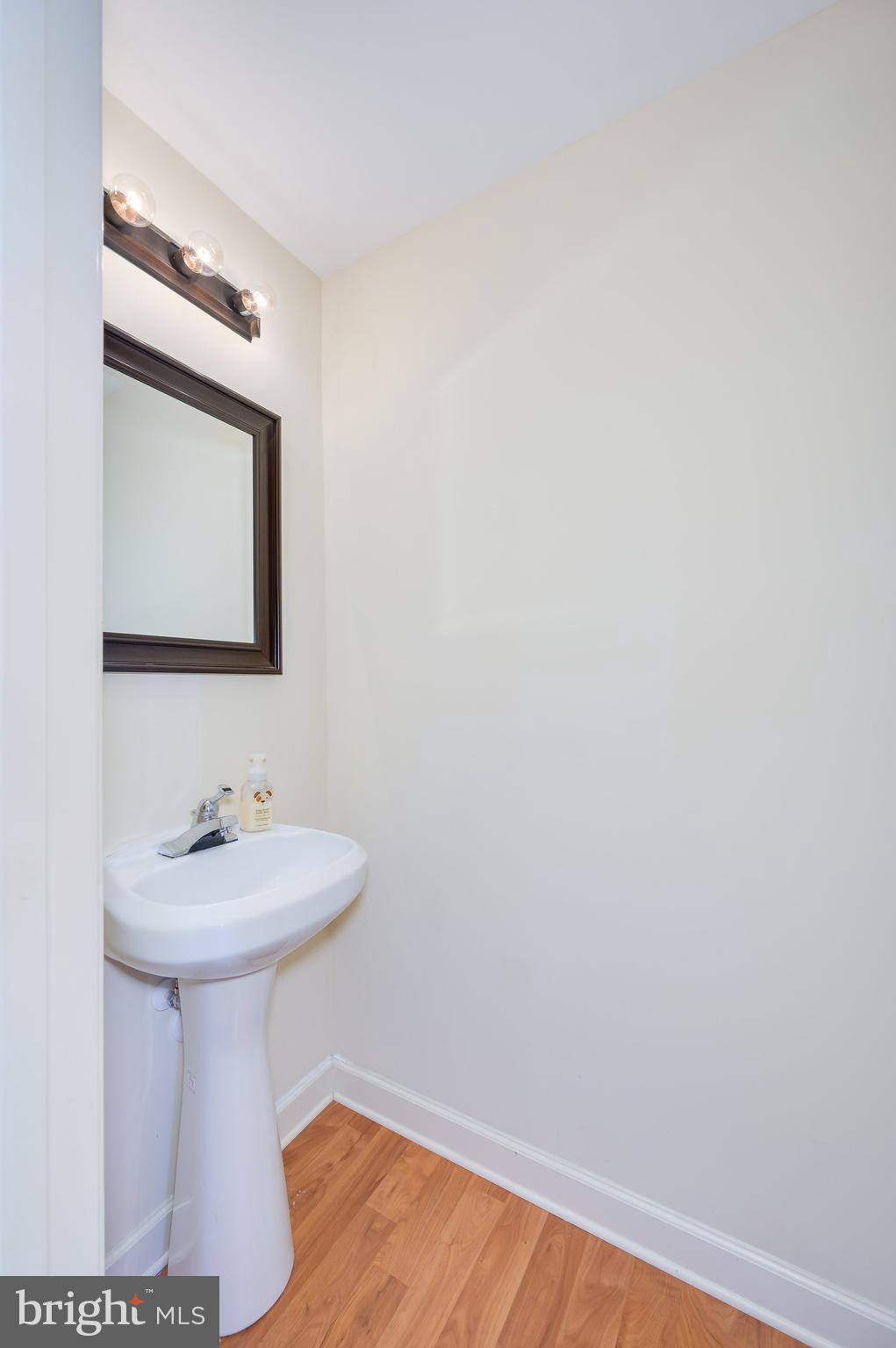 INWOOD VILLAGE - Residential