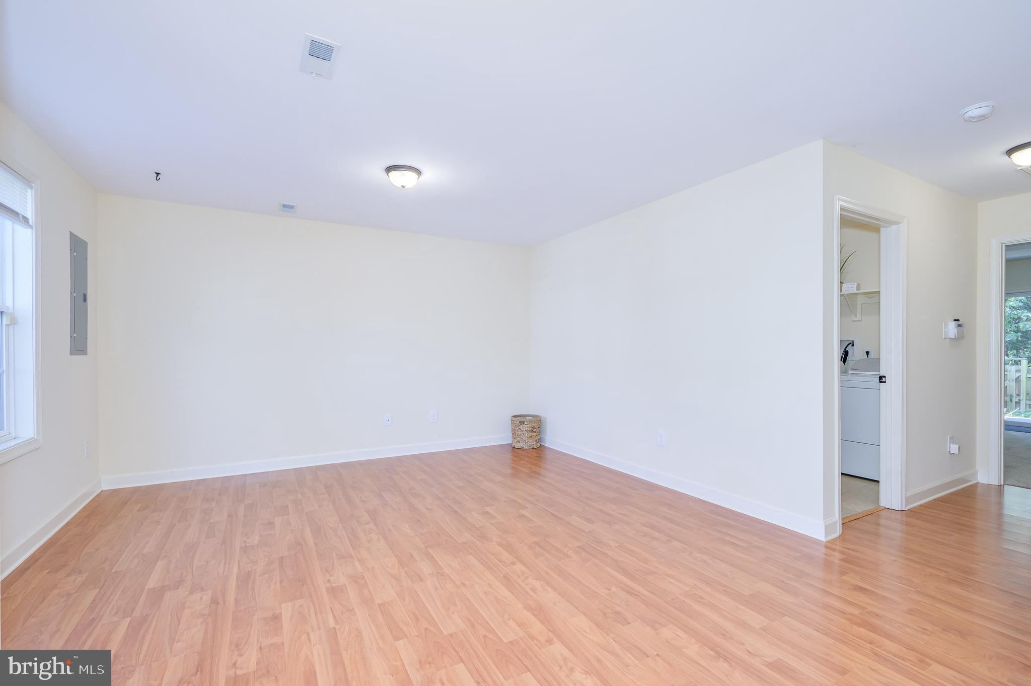 INWOOD VILLAGE - Residential