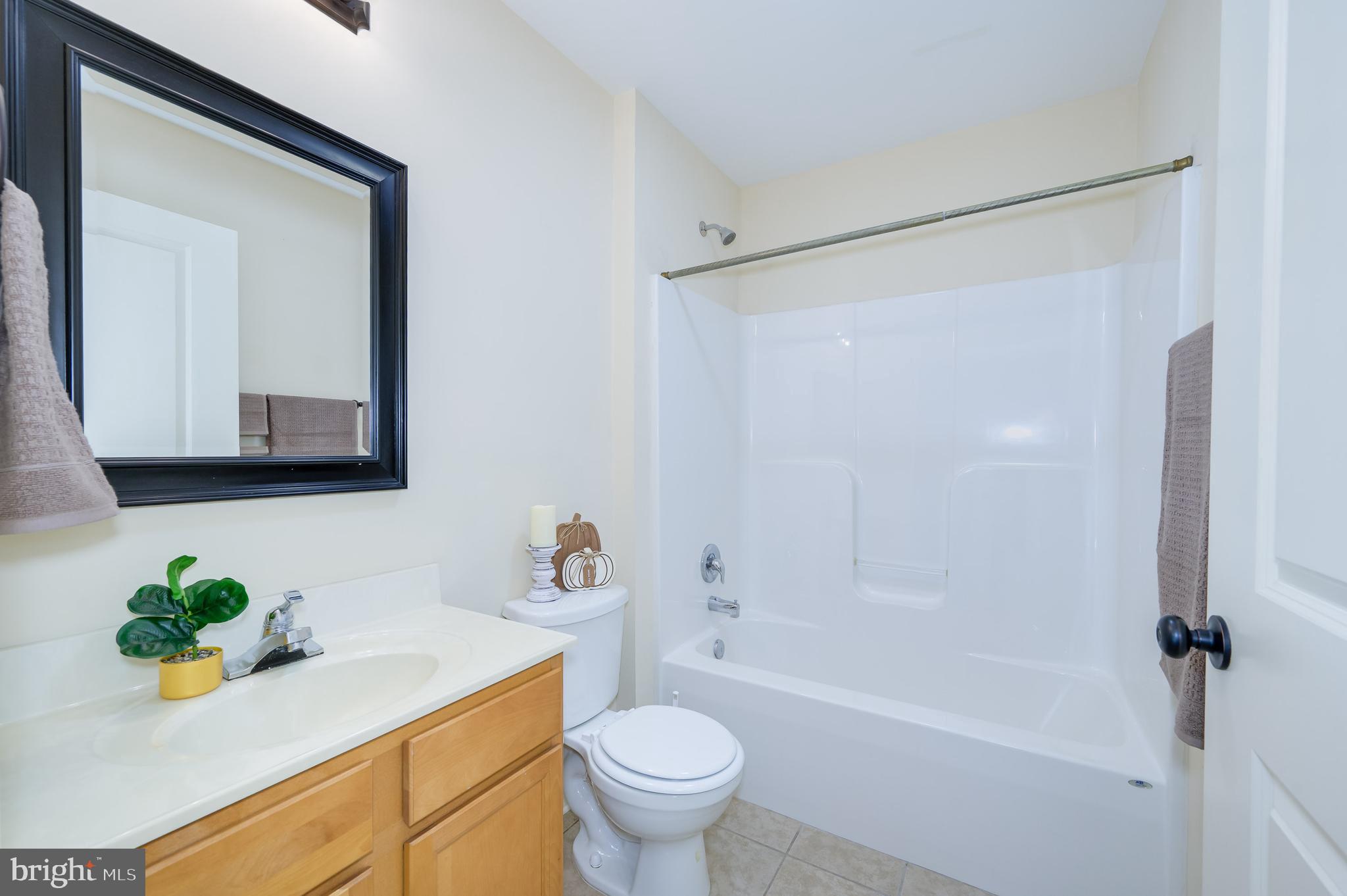 INWOOD VILLAGE - Residential