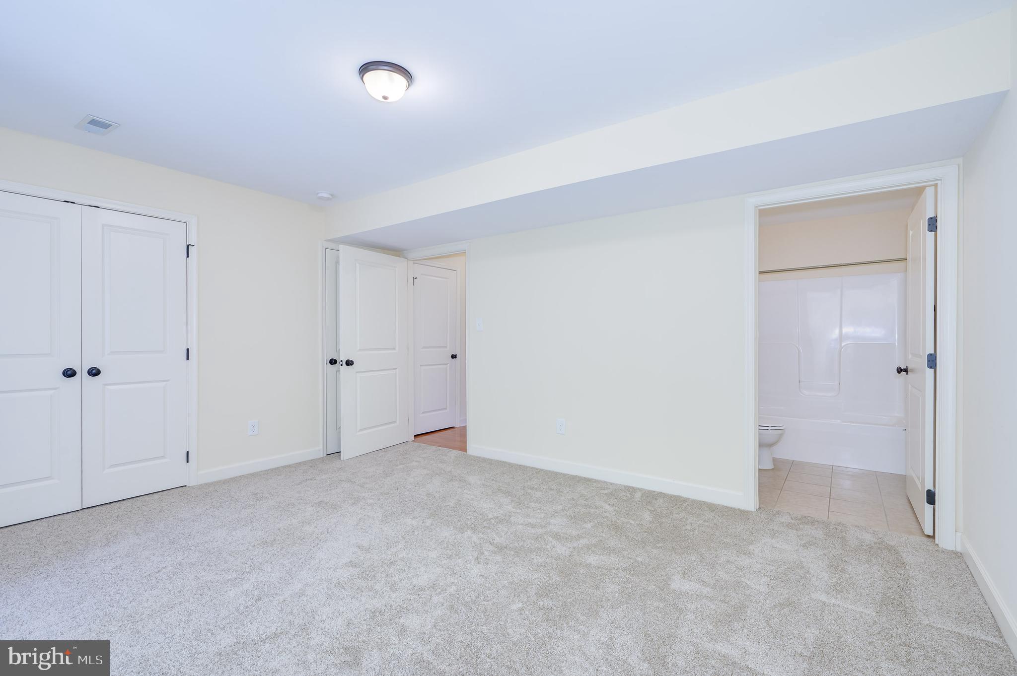 INWOOD VILLAGE - Residential