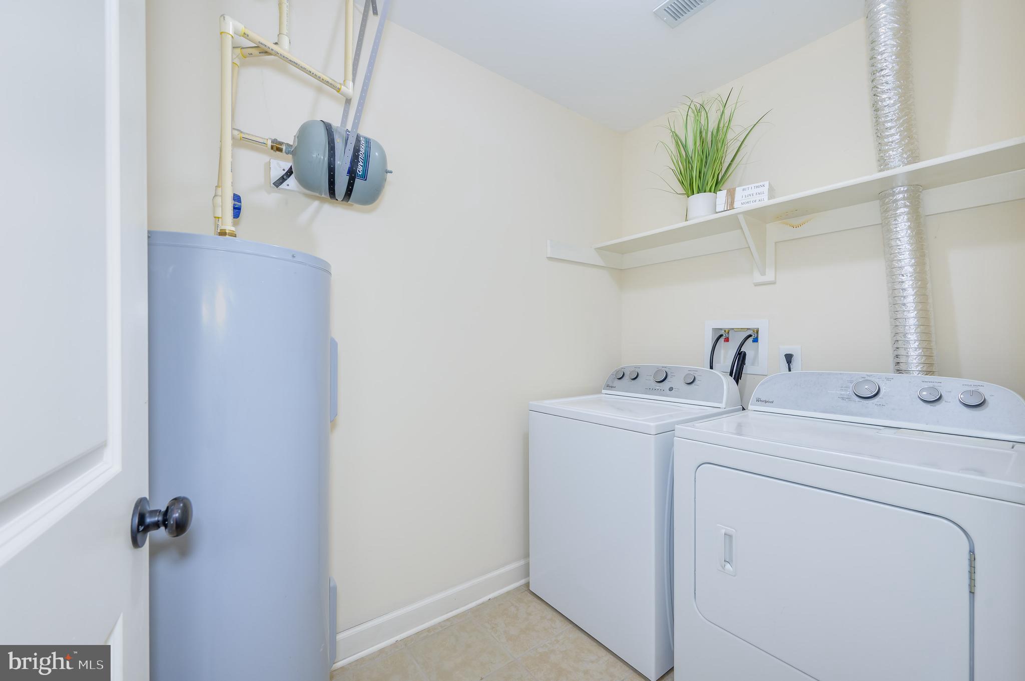 INWOOD VILLAGE - Residential