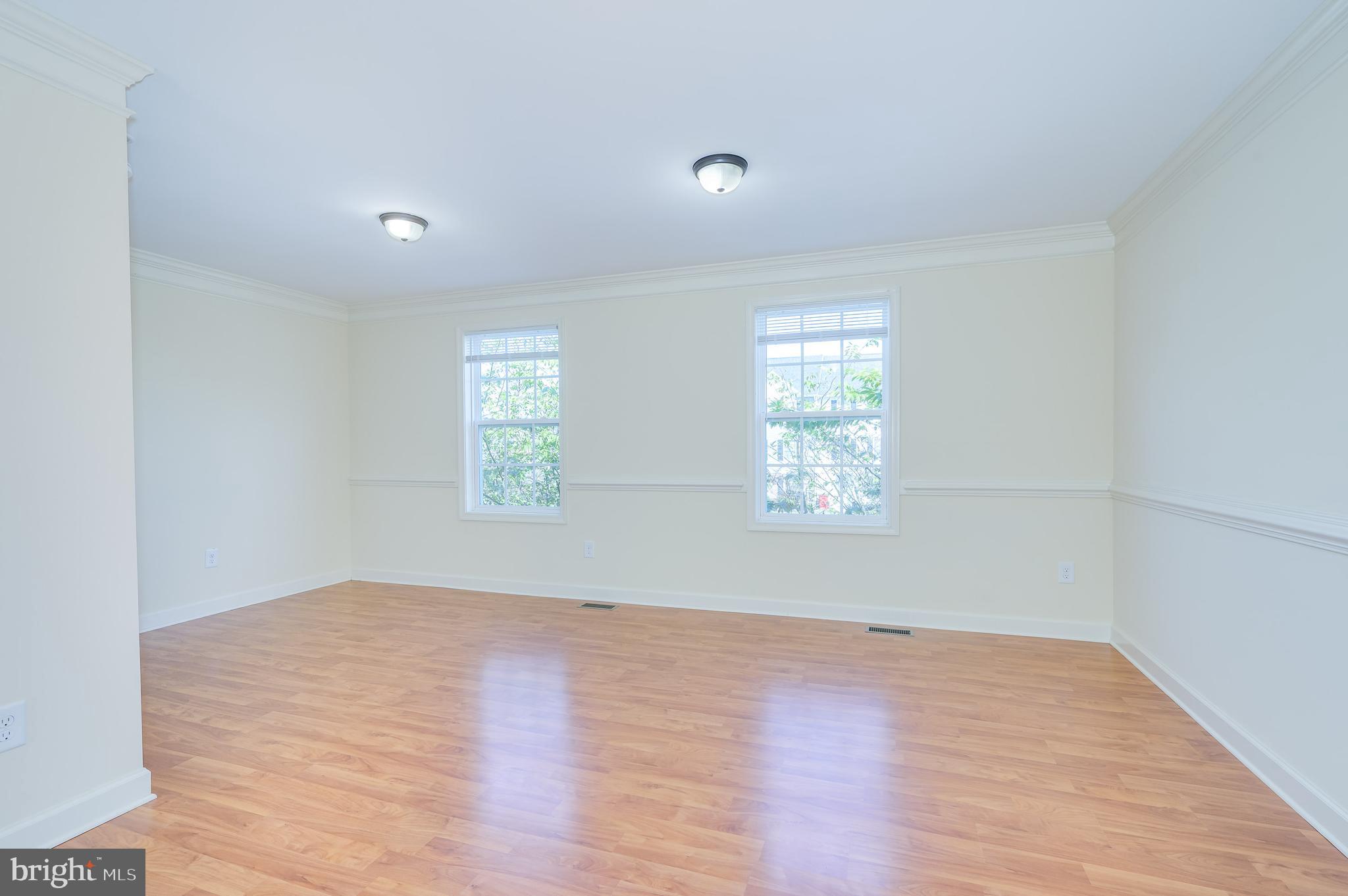 INWOOD VILLAGE - Residential