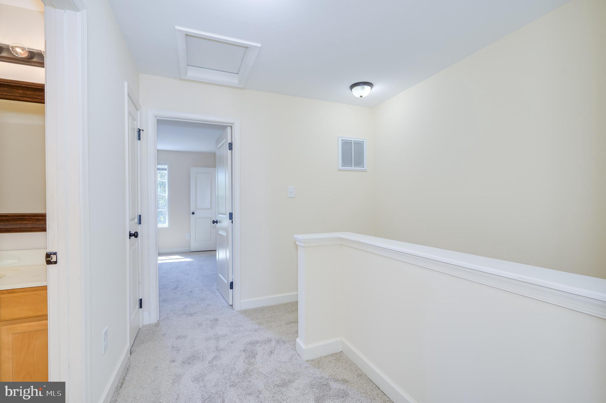 INWOOD VILLAGE - Residential