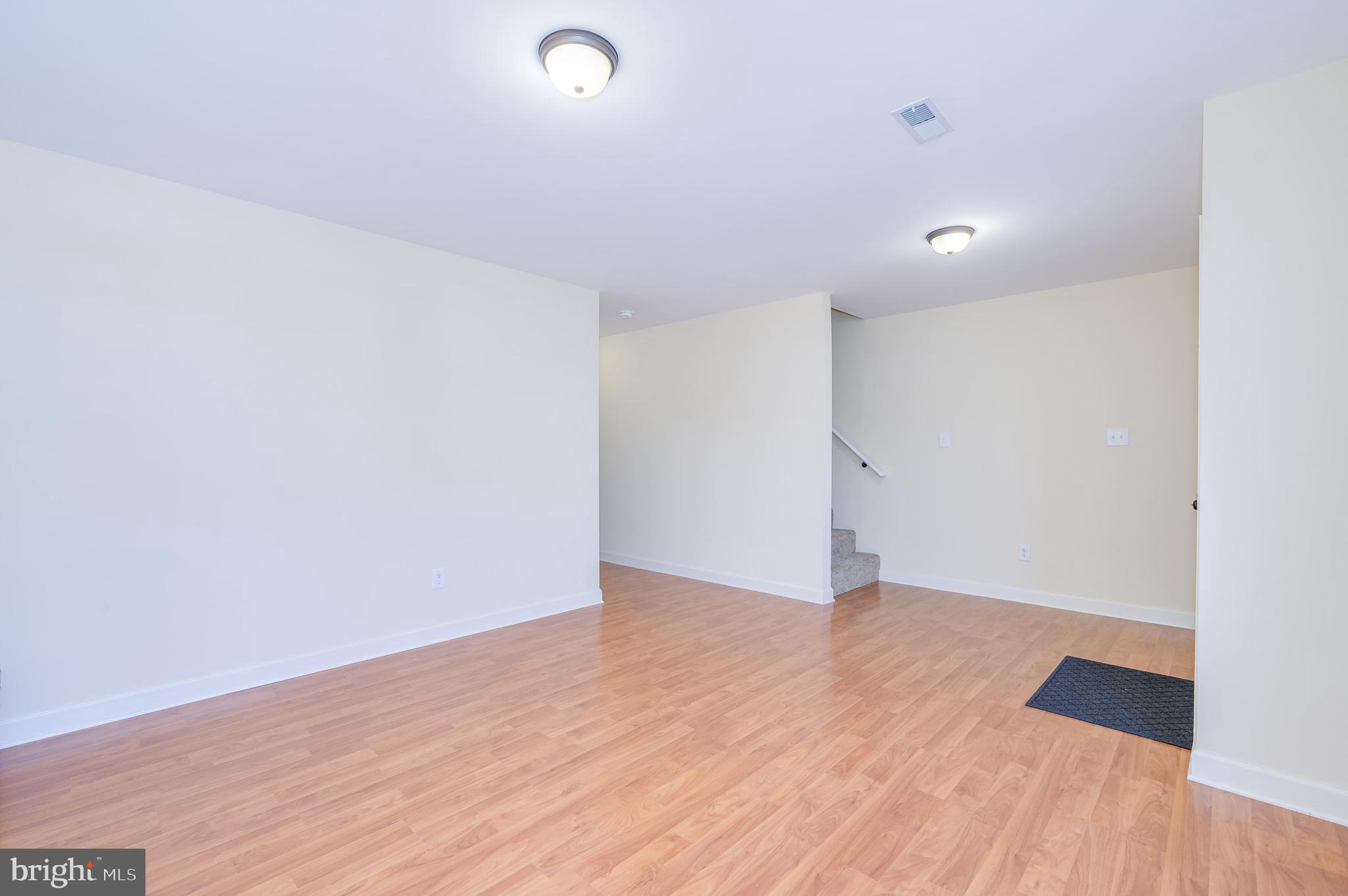 INWOOD VILLAGE - Residential