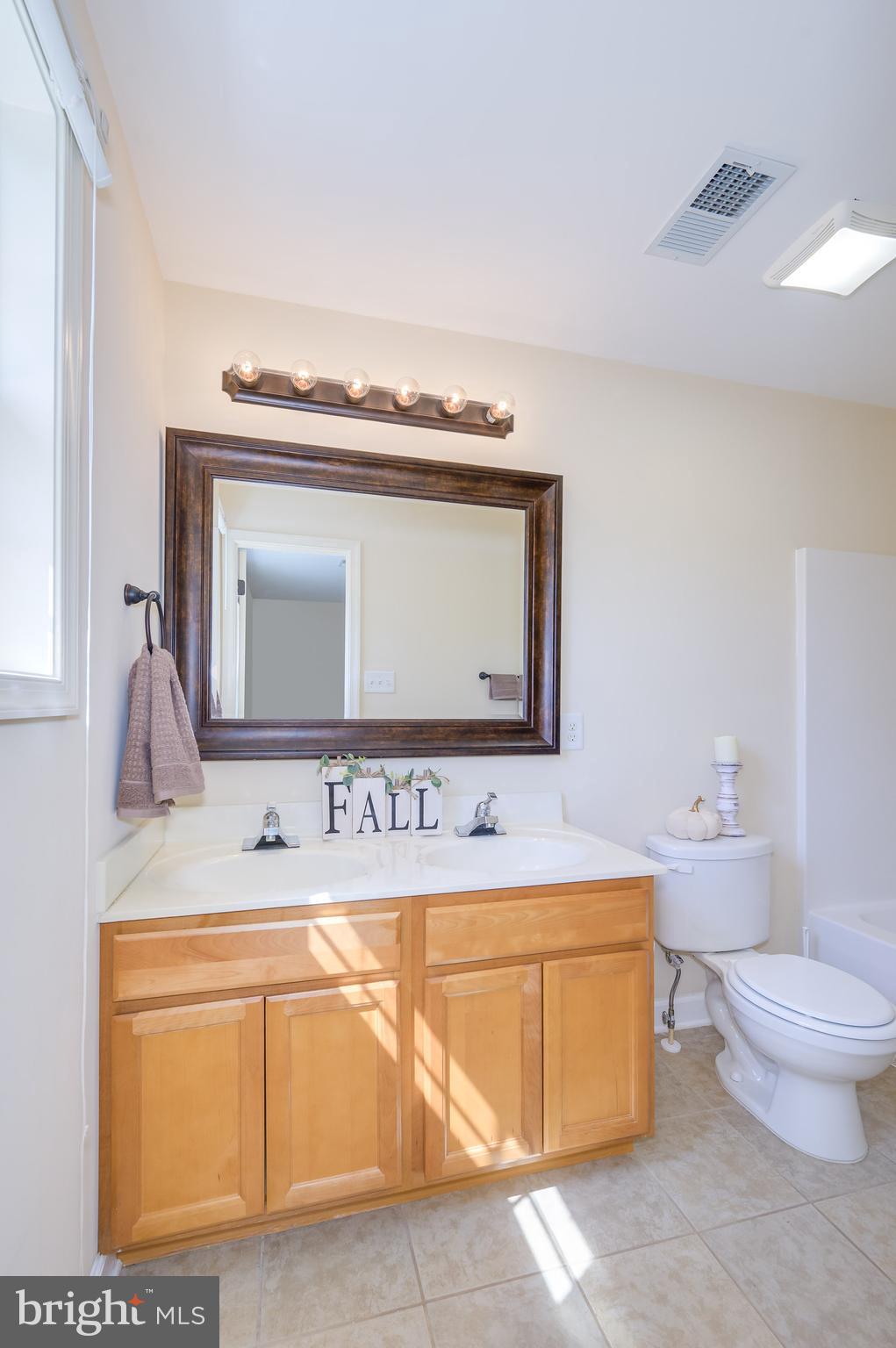 INWOOD VILLAGE - Residential