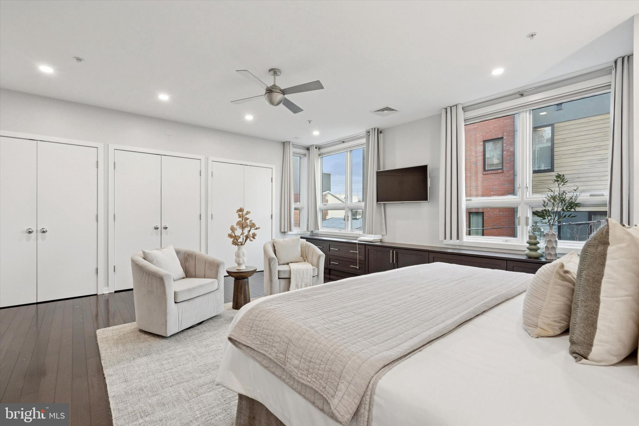 GRADUATE HOSPITAL - Residential