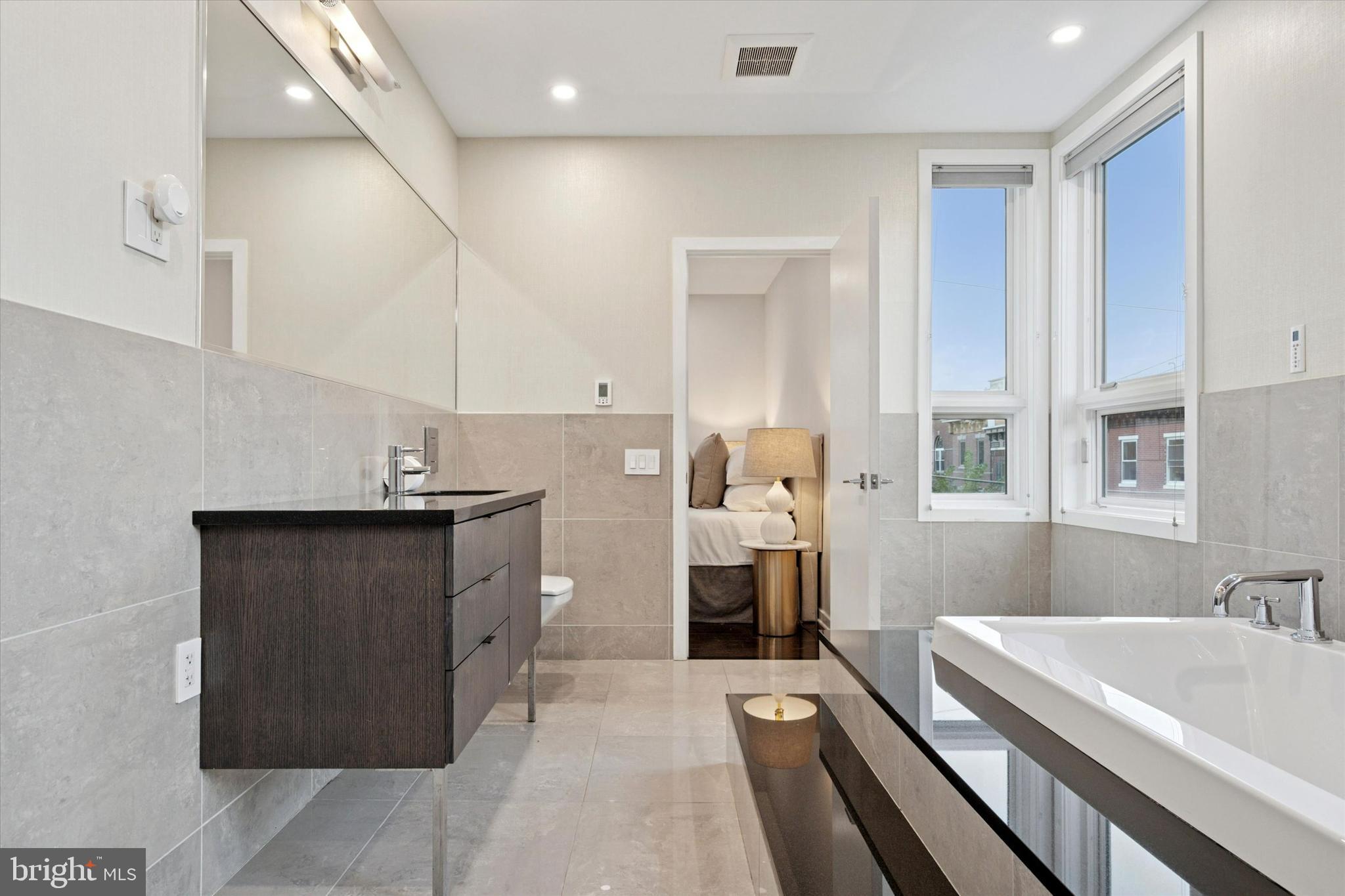 GRADUATE HOSPITAL - Residential