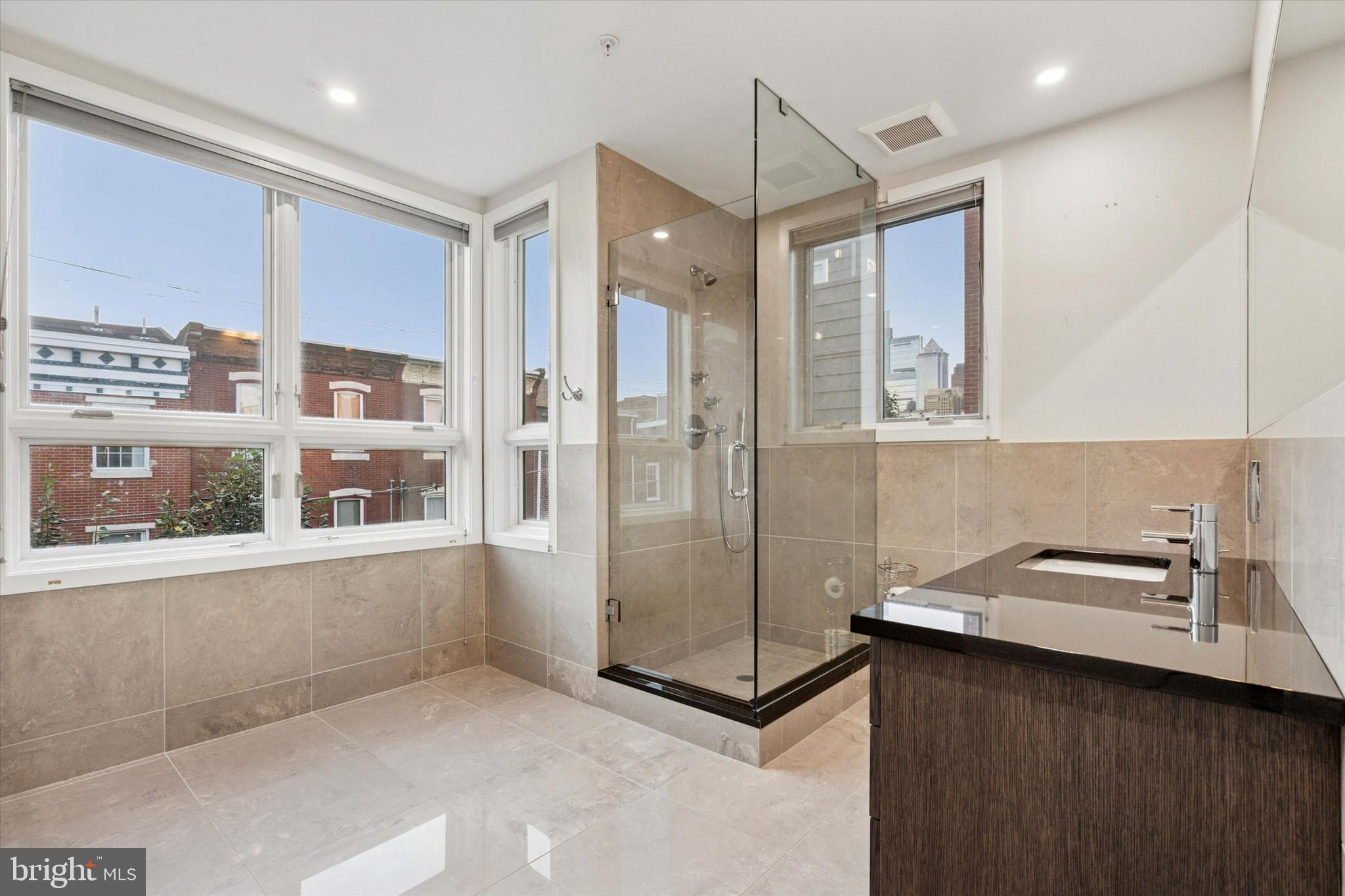 GRADUATE HOSPITAL - Residential