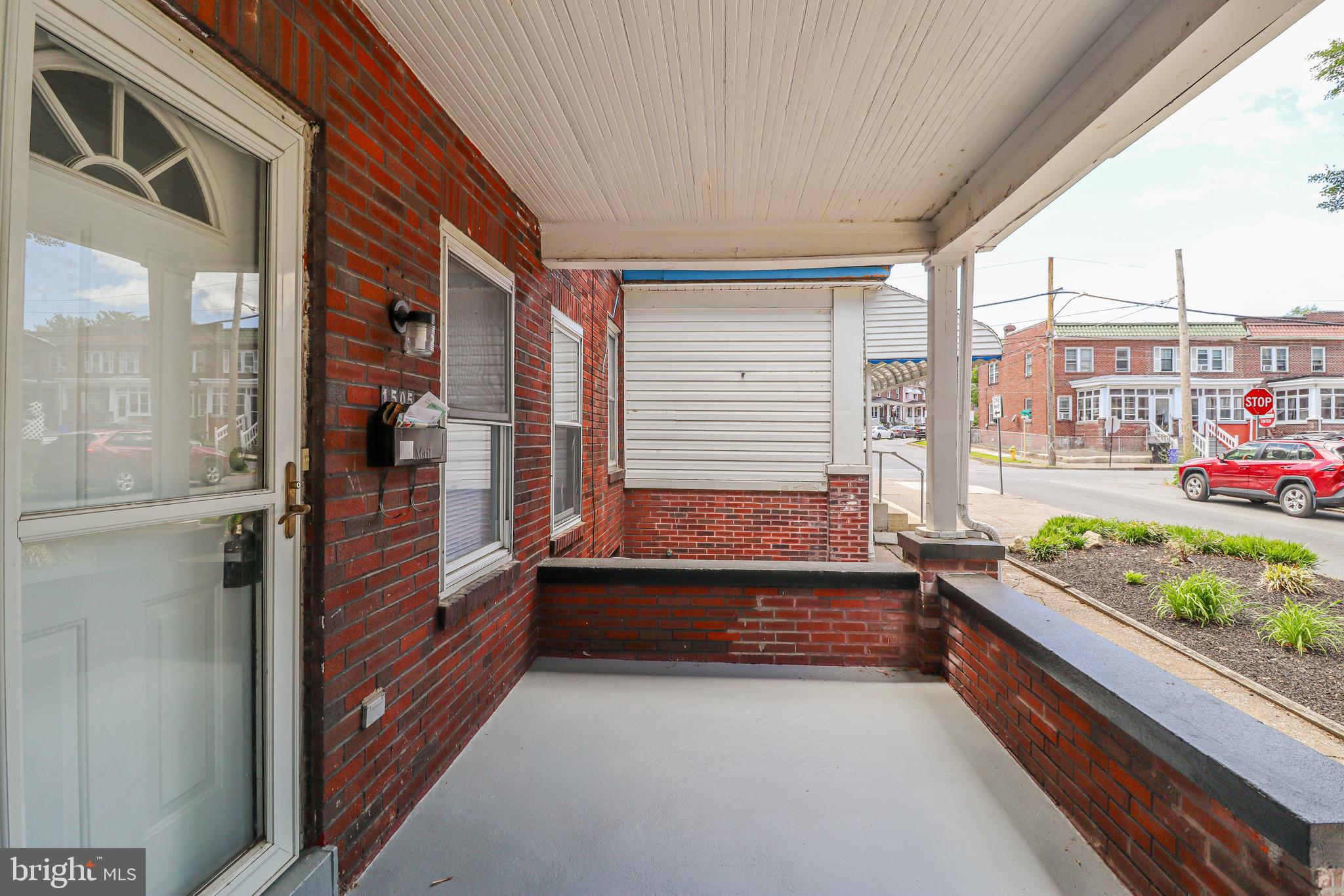 1505 CATHERINE STREET