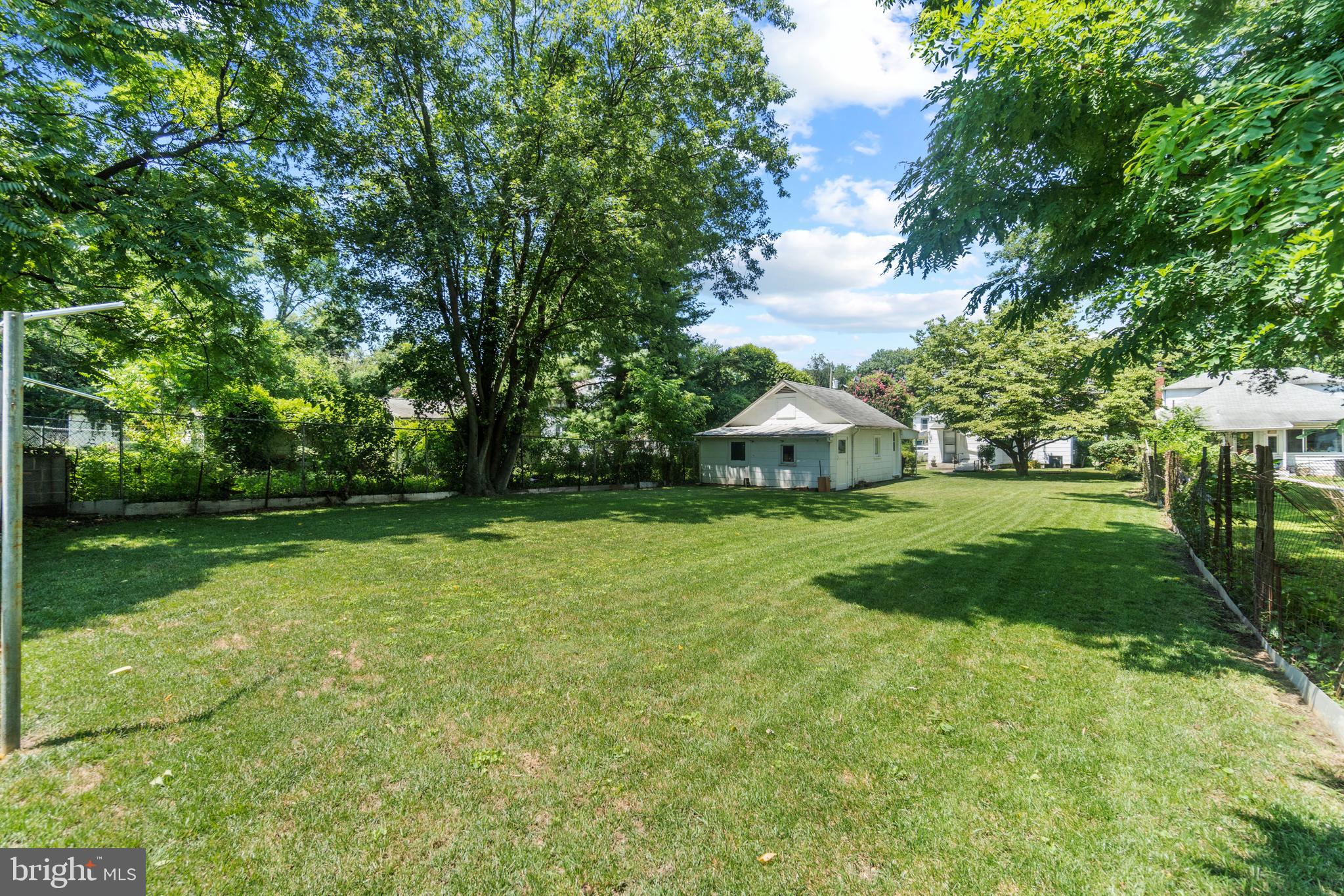 BRENTWOOD - Residential