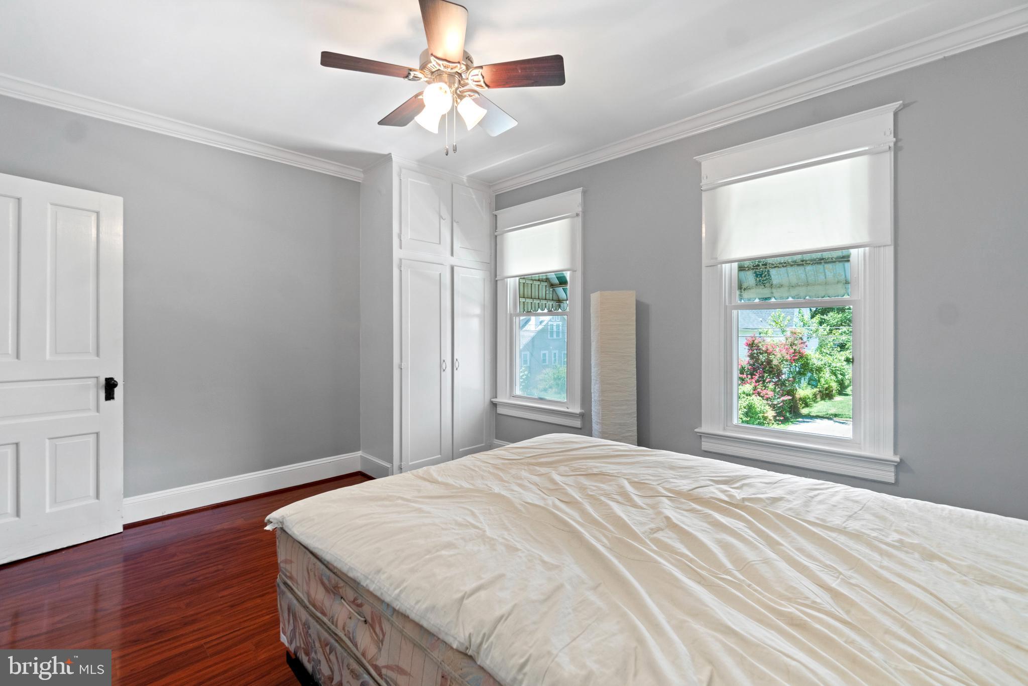 BRENTWOOD - Residential