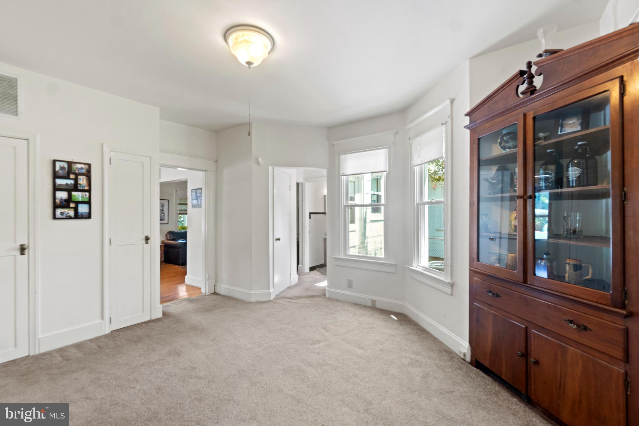 BRENTWOOD - Residential