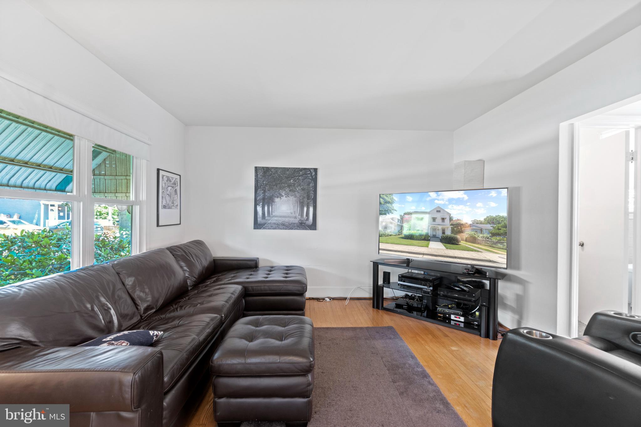 BRENTWOOD - Residential